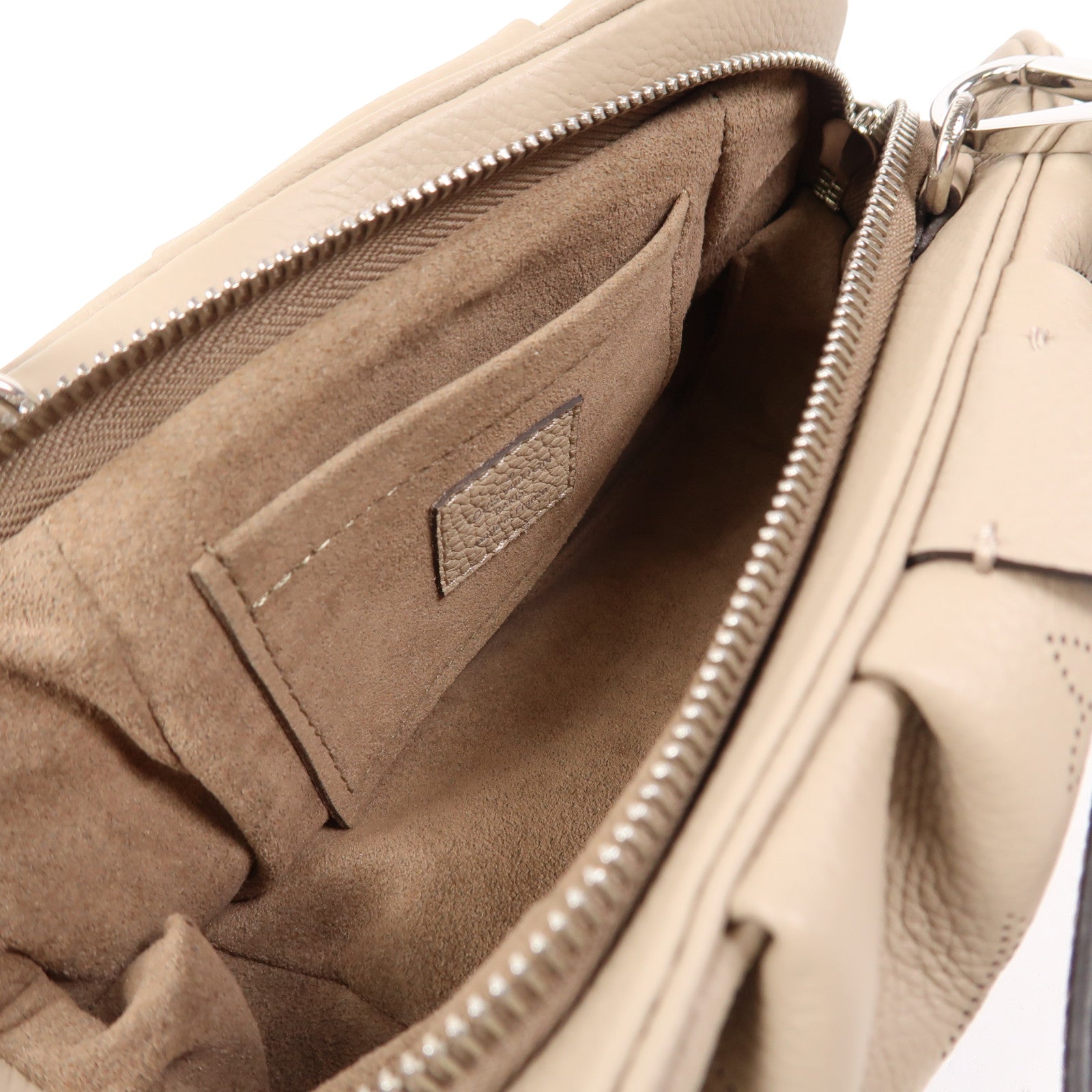 LOUIS VUITTON Monogram Mahina Scala Mini Pouch銀扣肩背袋