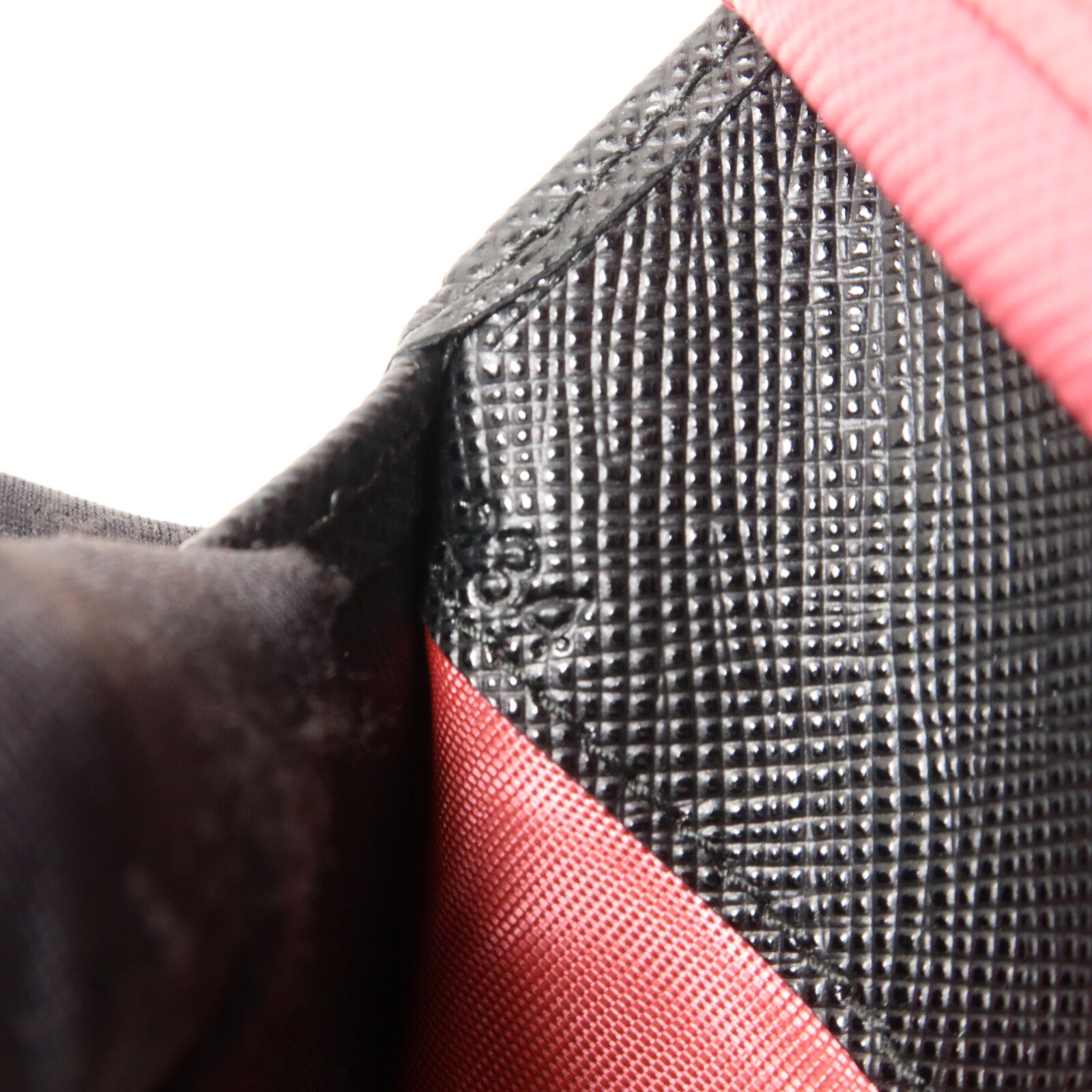 PRADA Saffiano皮革Fold Wallet錢包