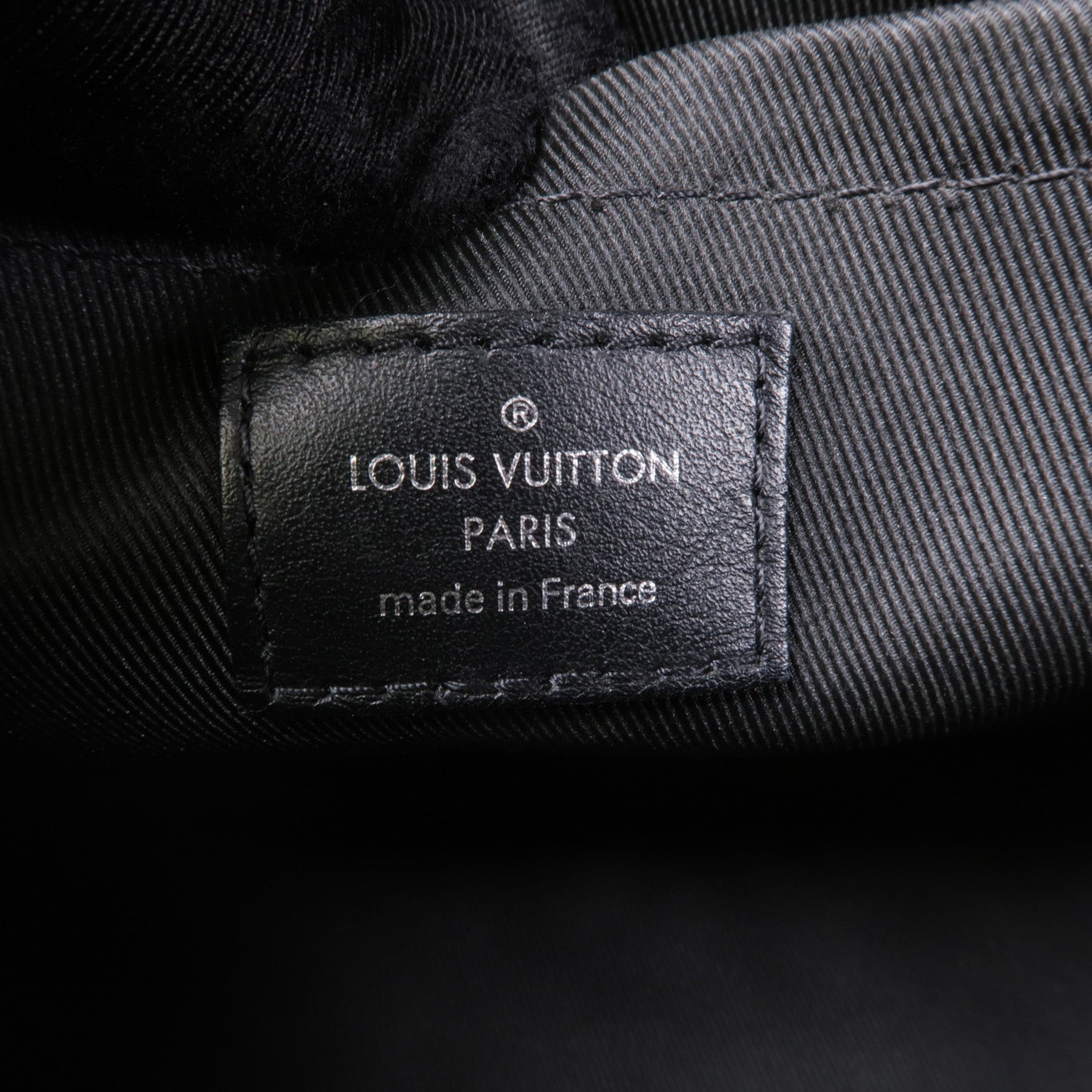 LOUIS VUITTON Monogram Eclipse City Keepall銀扣肩背袋