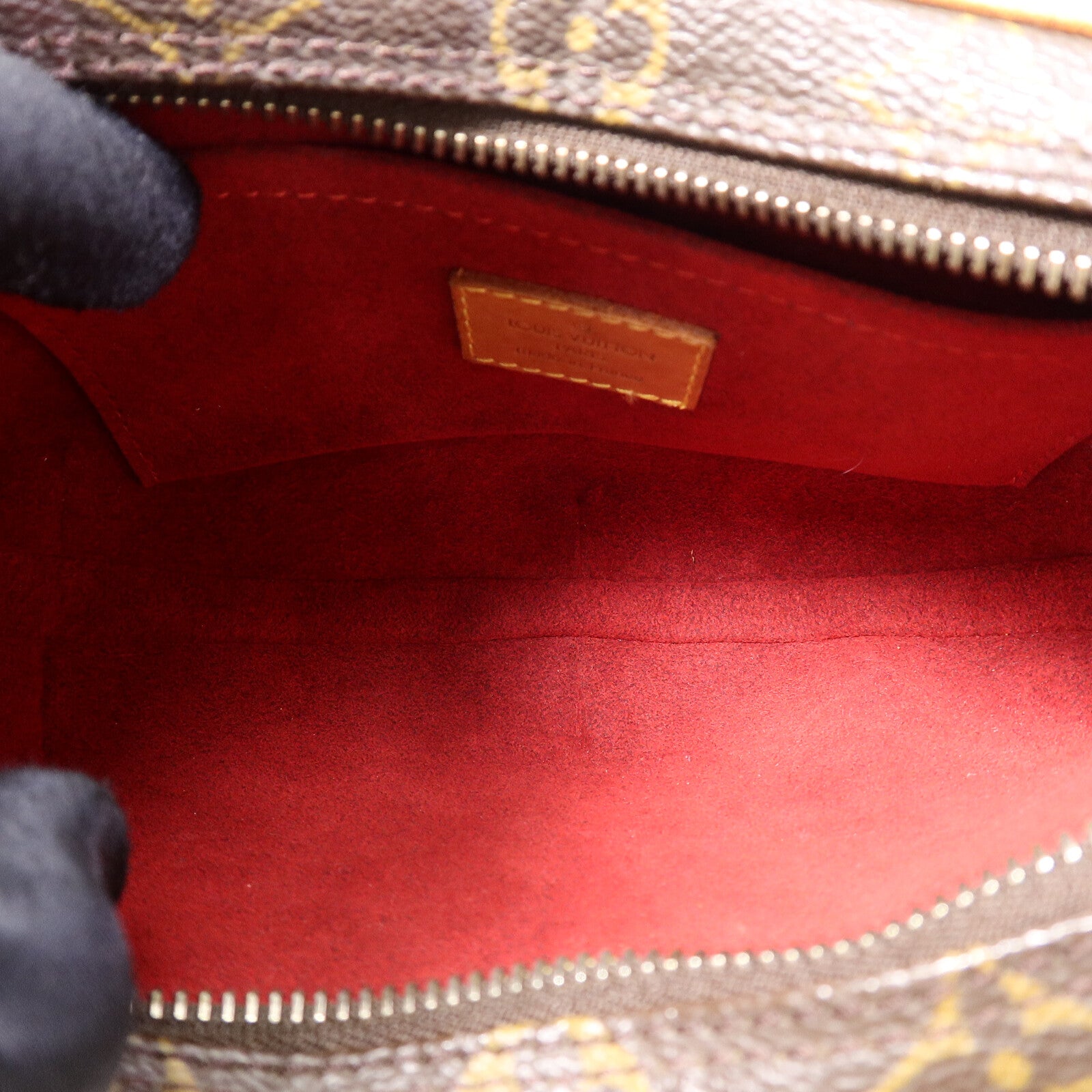 LOUIS VUITTON Monogram Pochette Croissant金扣肩背袋棕色