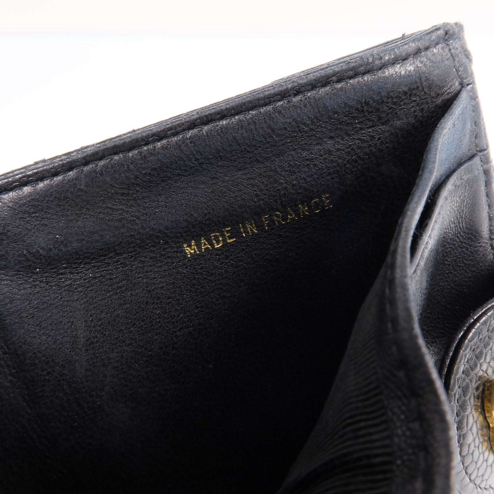 CHANEL 牛皮皮革Fold Wallet金扣錢包