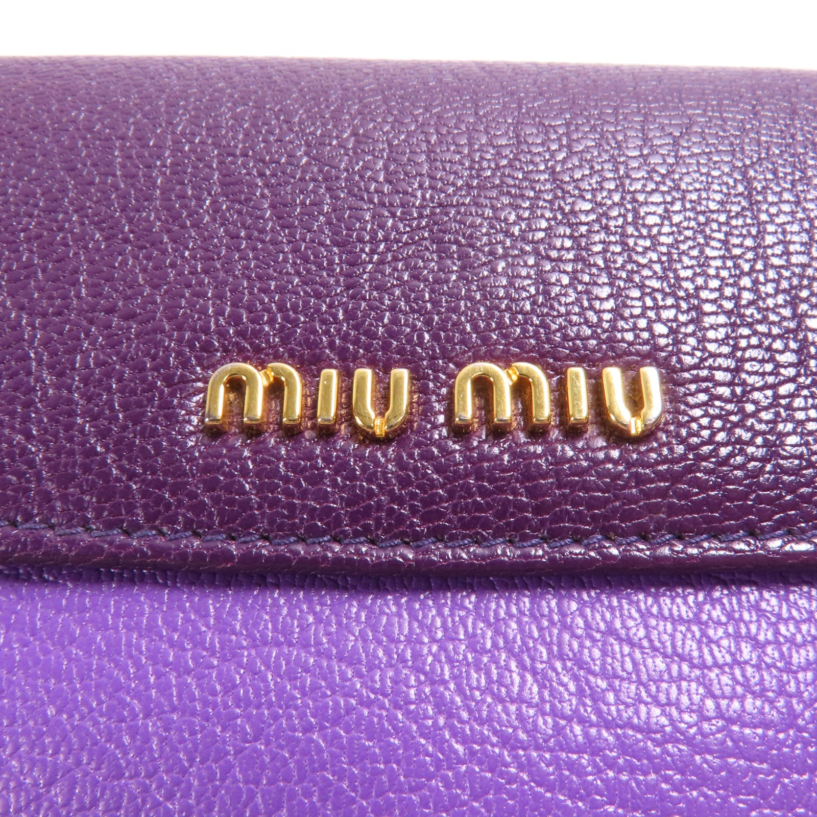 Miu Miu 牛皮皮革Wallet金扣錢包