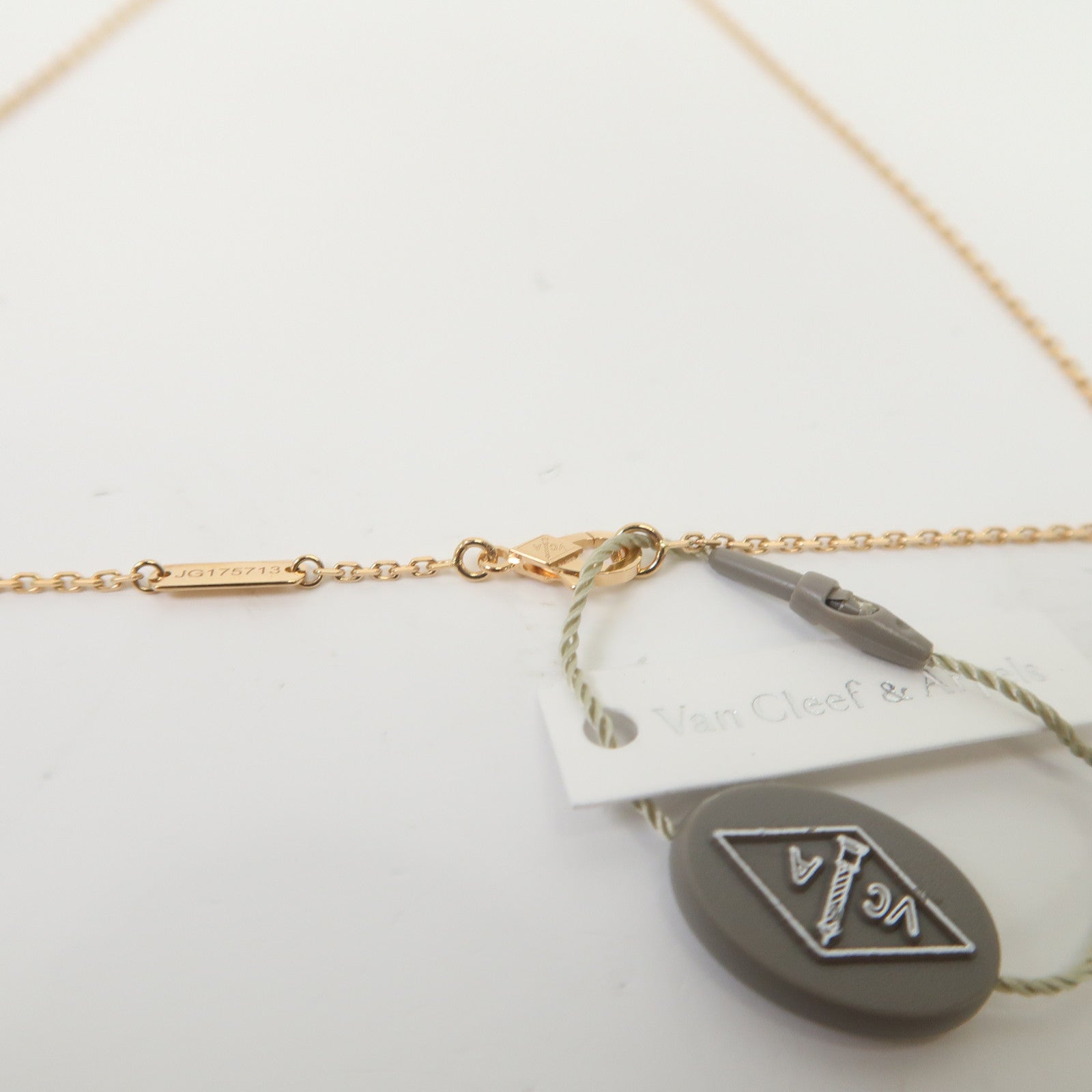 Van Cleef & Arpels 18K玫瑰金/鑽石Vintage Alhambra項鍊