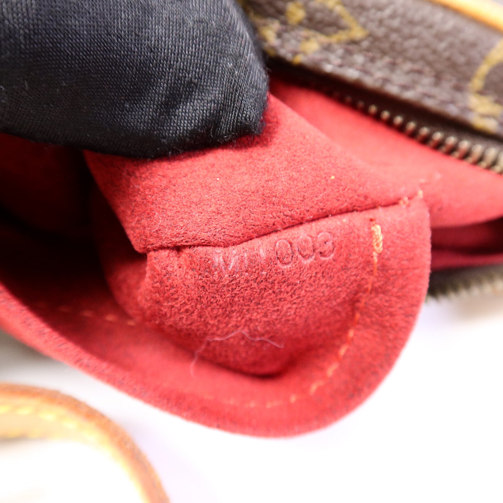 LOUIS VUITTON Monogram Pochette Croissant金扣肩背袋棕色