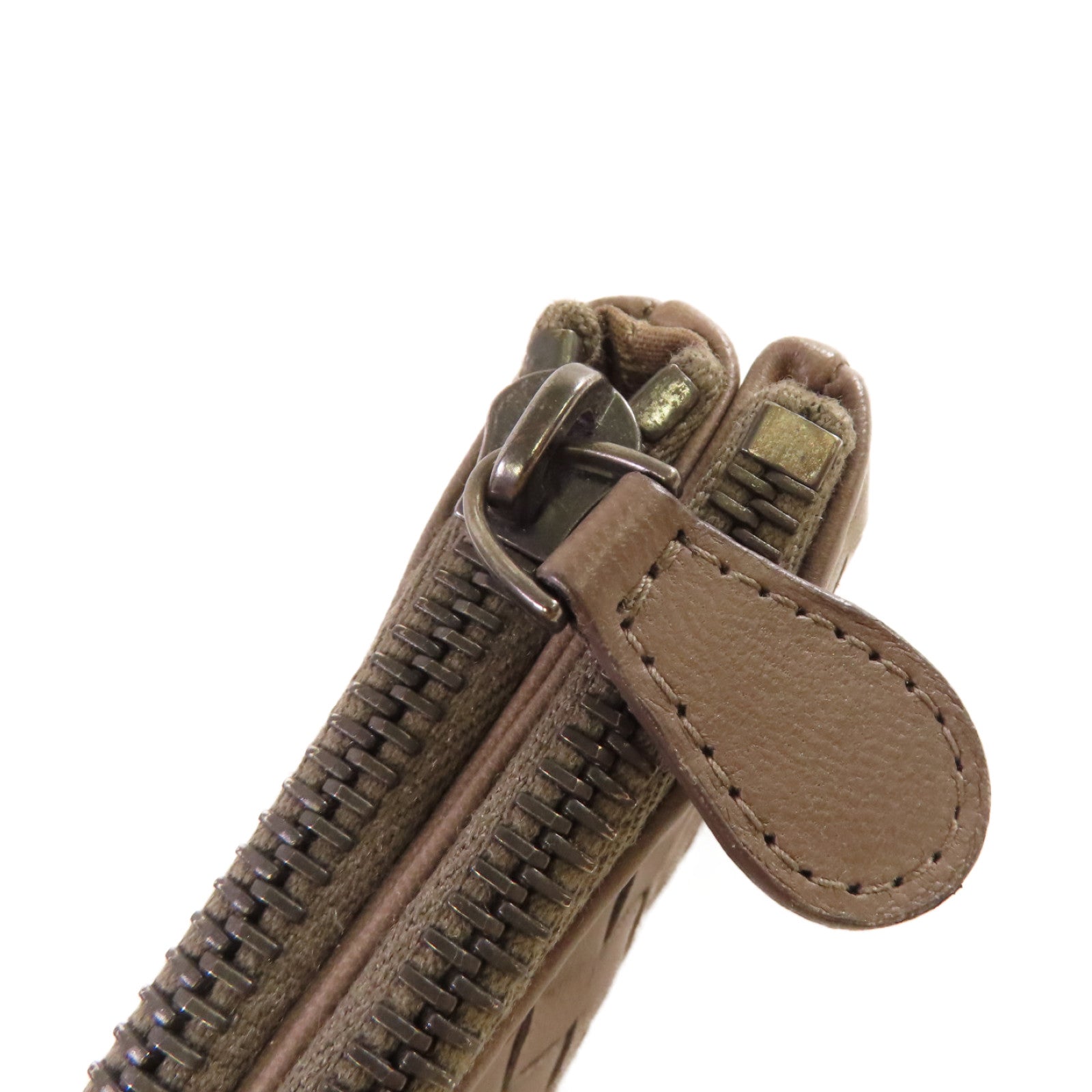 BOTTEGA VENETA 織紋皮革Clutch Bag銀扣手拿包碳灰色