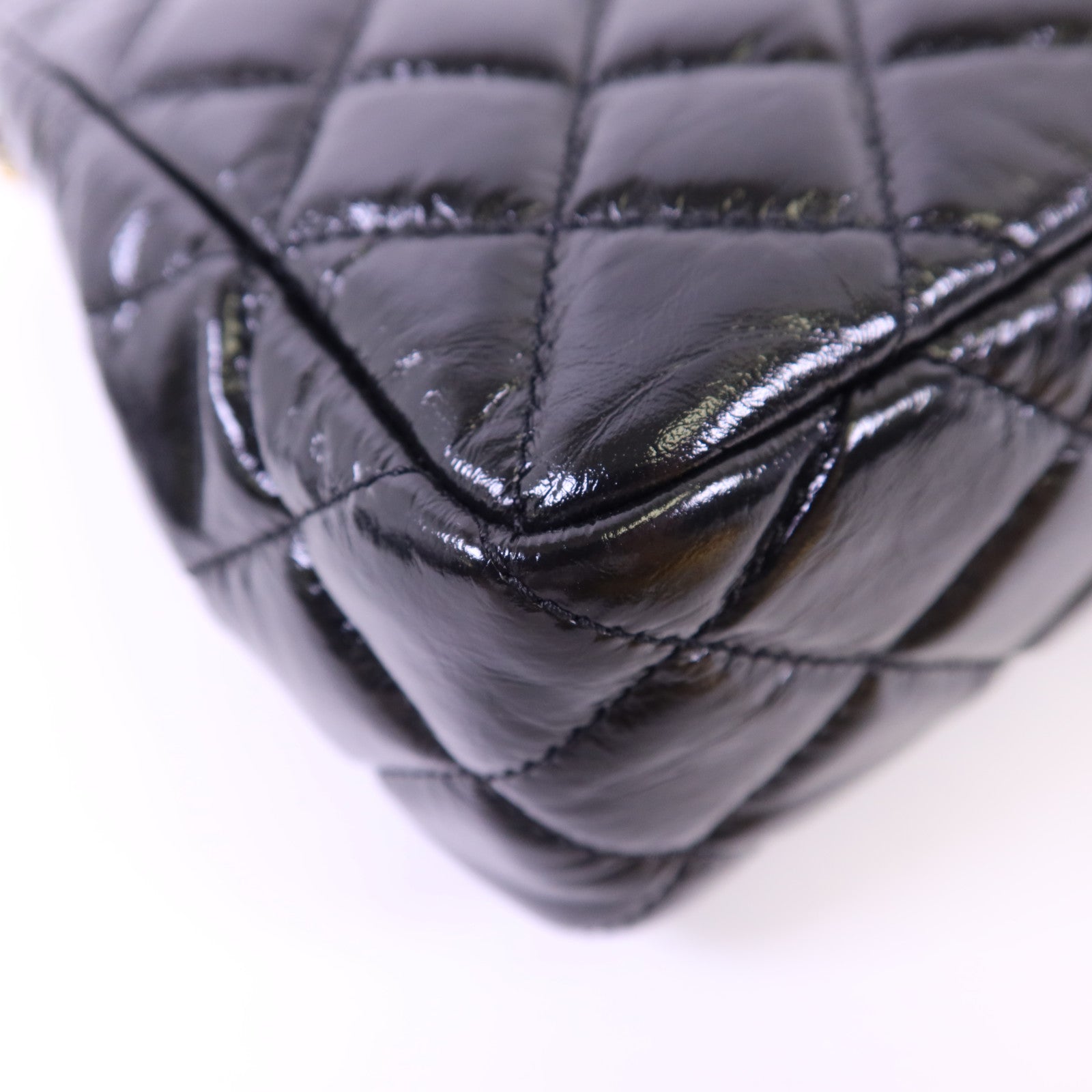 CHANEL 牛皮皮革Shiny Crumpled Hobo金扣鏈帶肩背袋