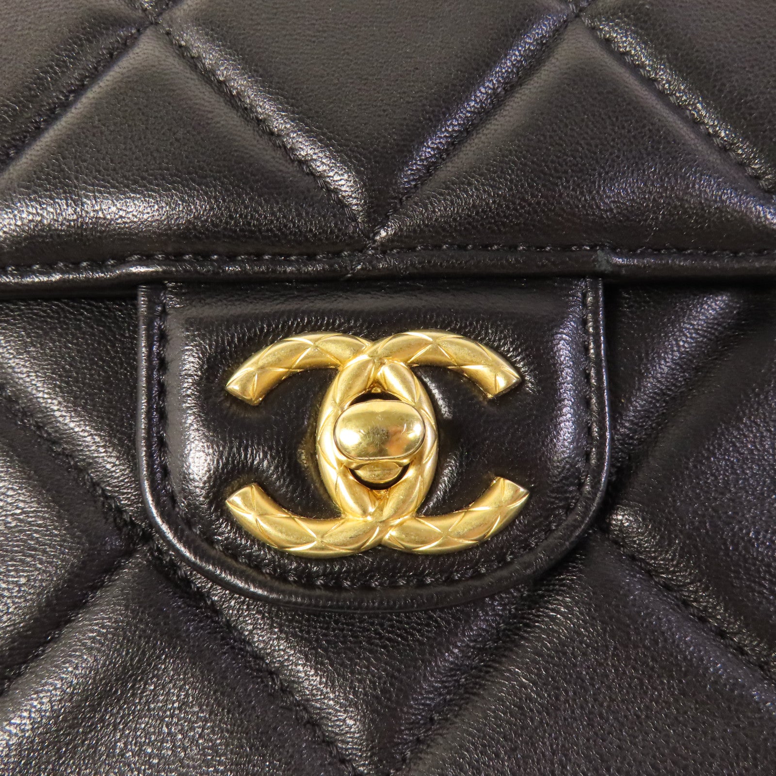 CHANEL CC GHW Gold Coin Chain Flap Shoulder Bag Lambskin Leather Black
