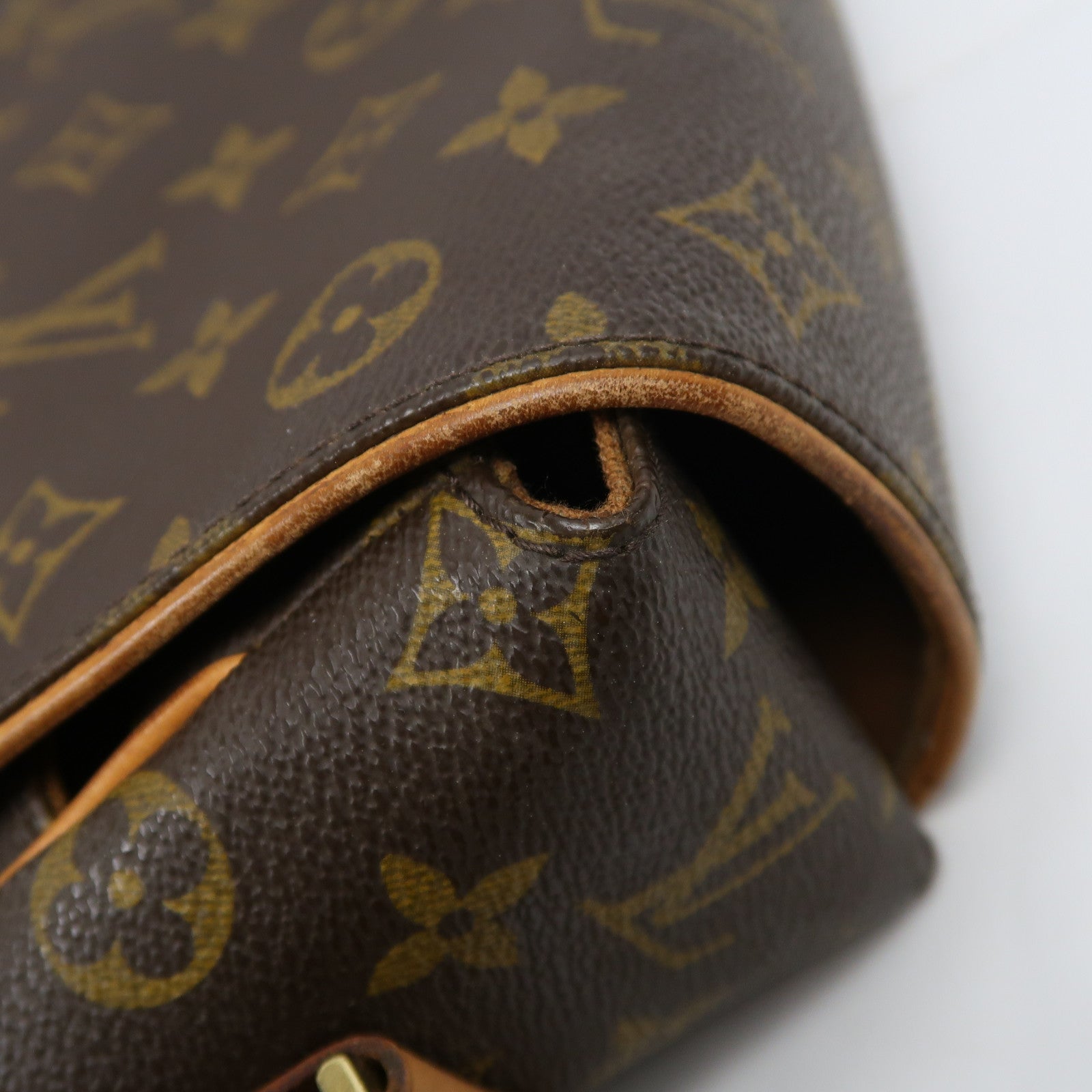 LOUIS VUITTON Monogram Abbesses金扣肩背袋啡色