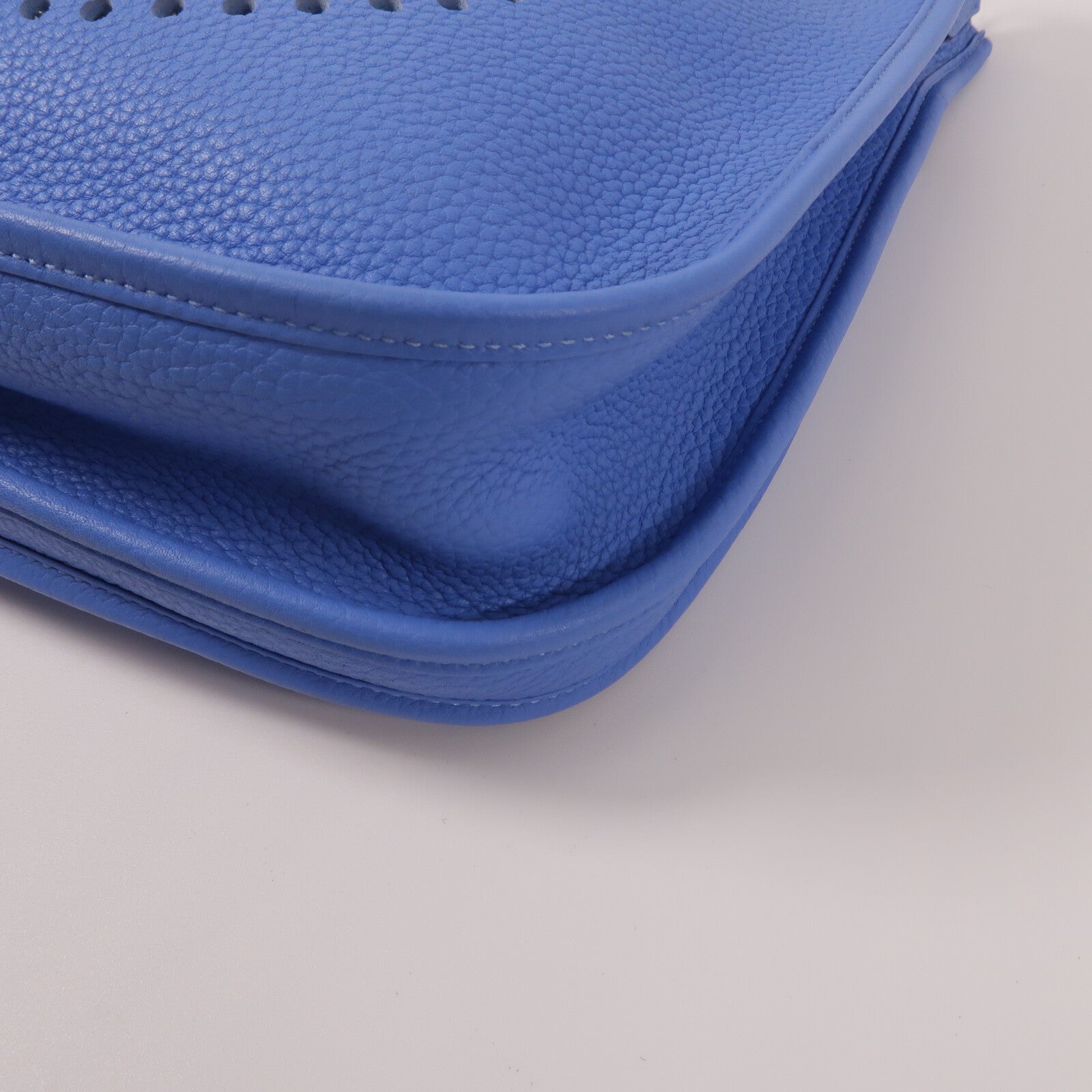 HERMES Clemence皮革Evelyne PM肩背袋Bleu Paradis