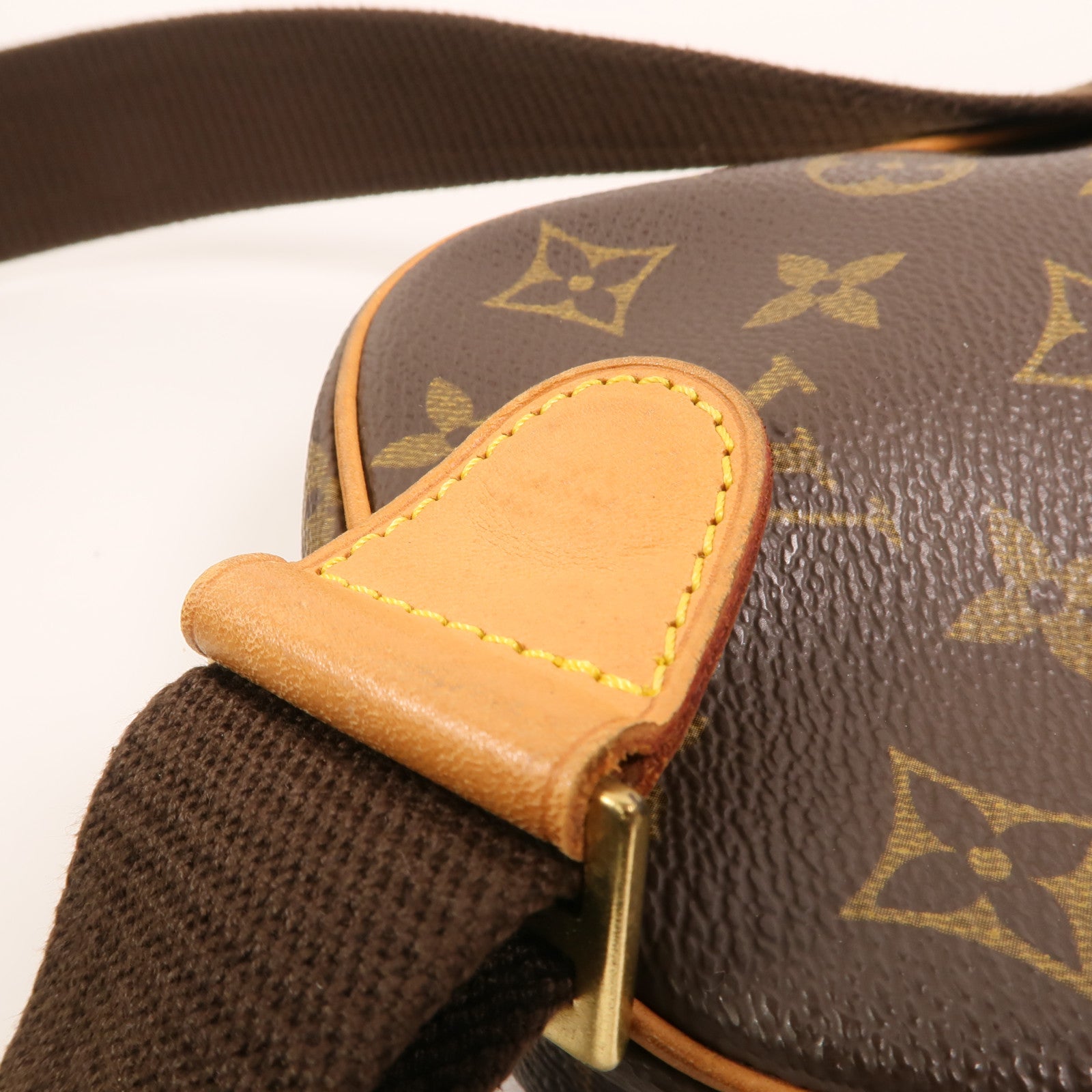 LOUIS VUITTON Monogram Pochette Gange金扣肩背袋