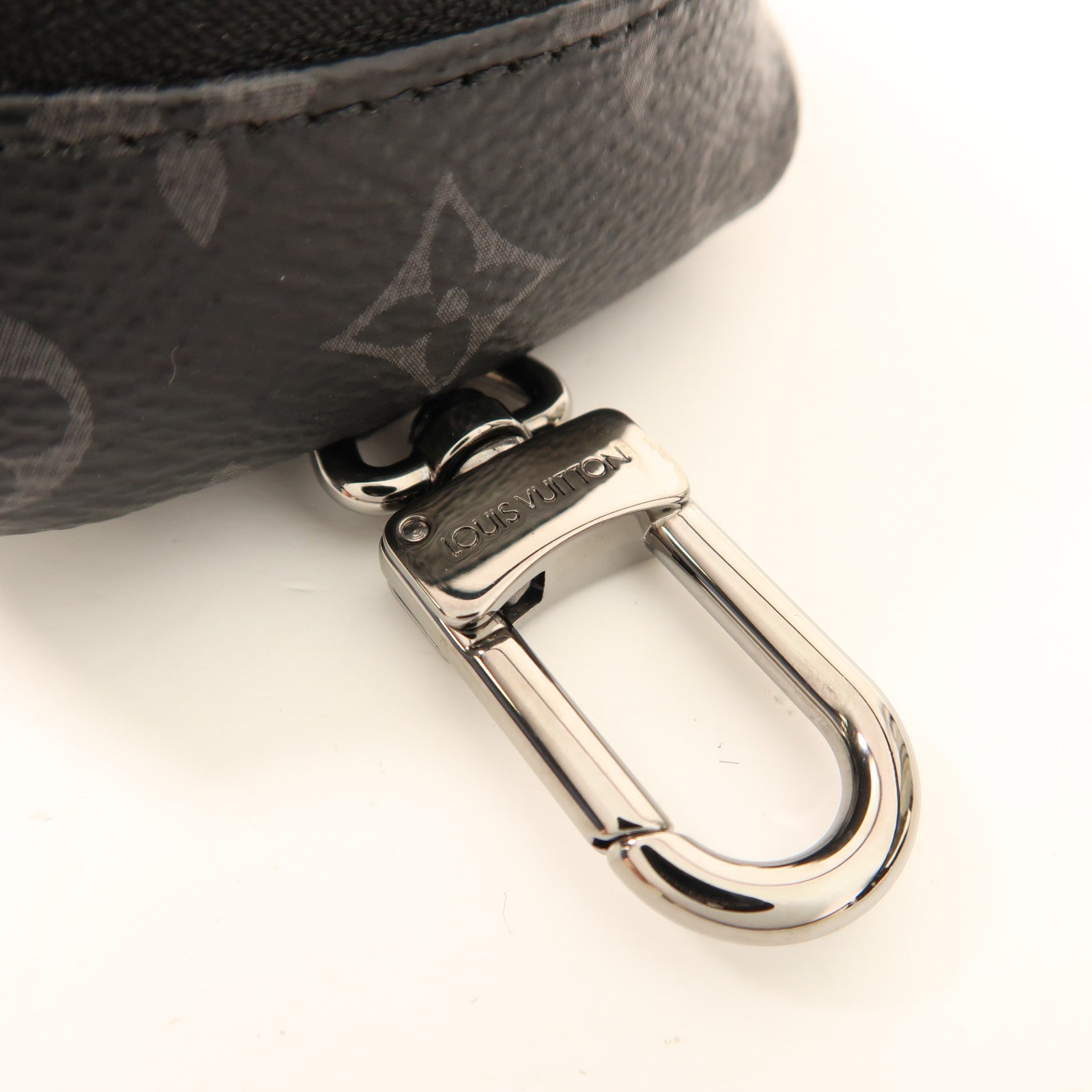 LOUIS VUITTON Monogram Eclipse Charm銀扣掛飾