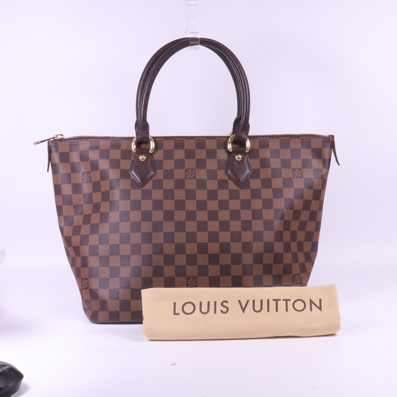 LOUIS VUITTON Monogram Saleya GM金扣手挽袋