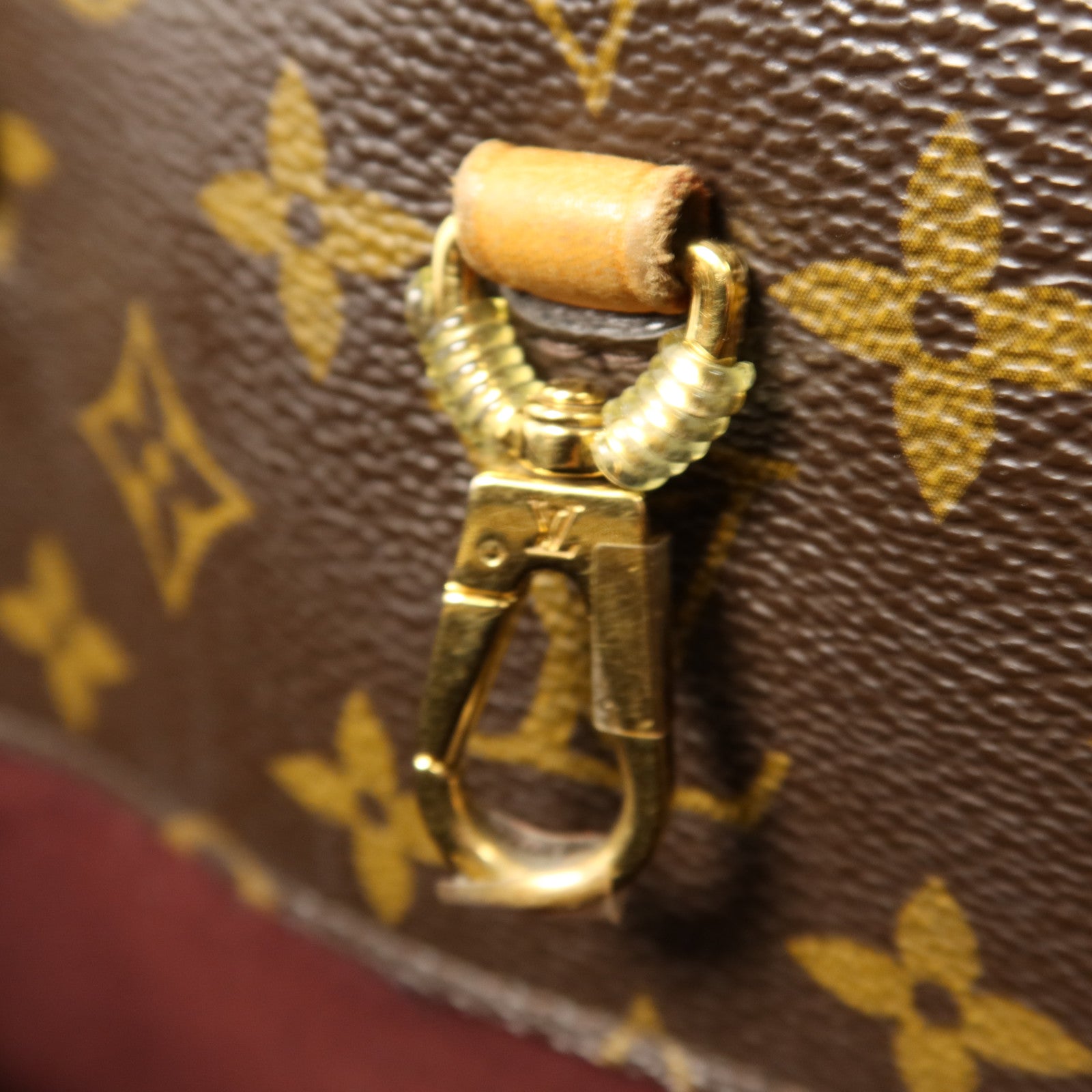 LOUIS VUITTON Monogram Montaigne MM金扣手挽肩背兩用袋
