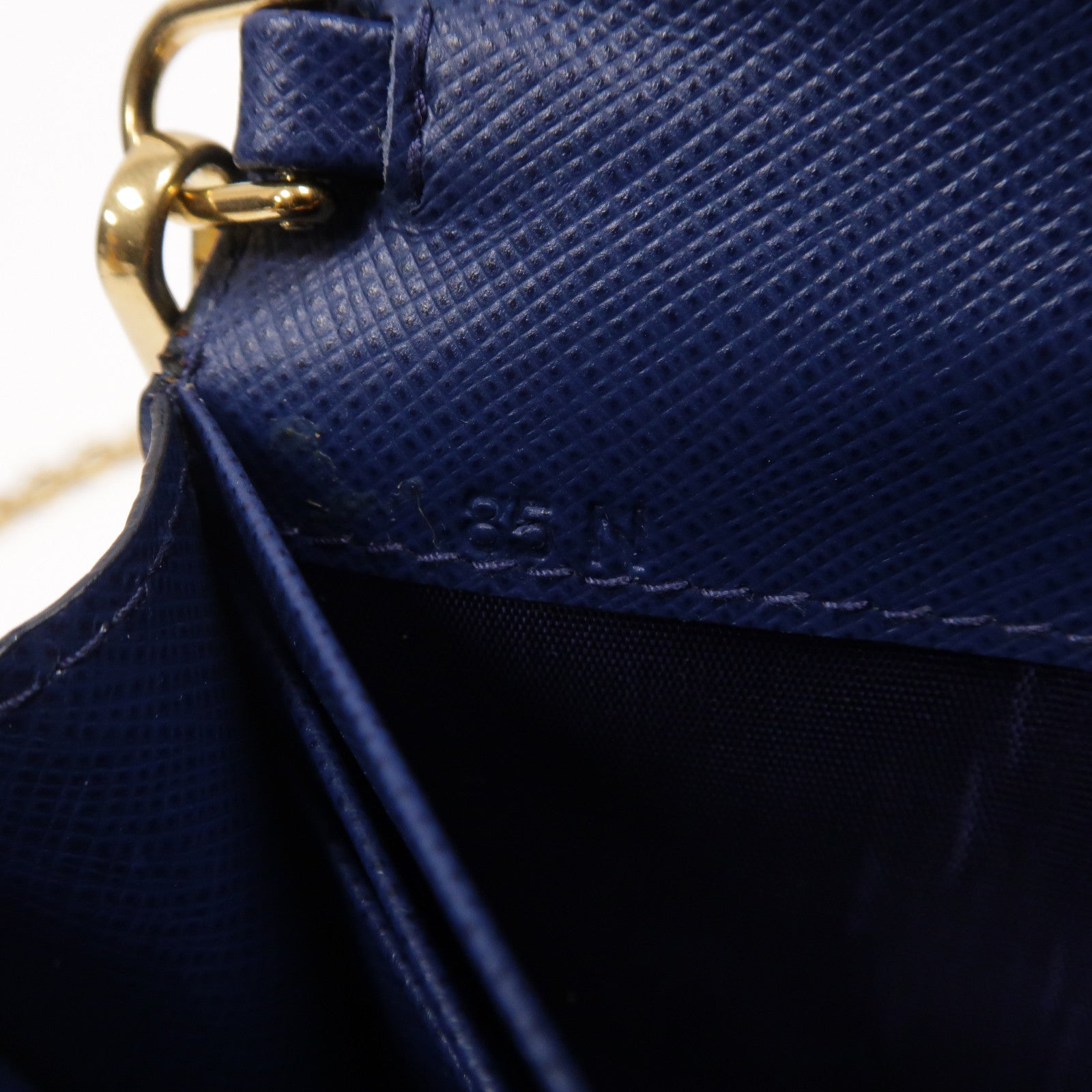PRADA 牛皮皮革Cahier金扣鏈帶肩背袋深藍色