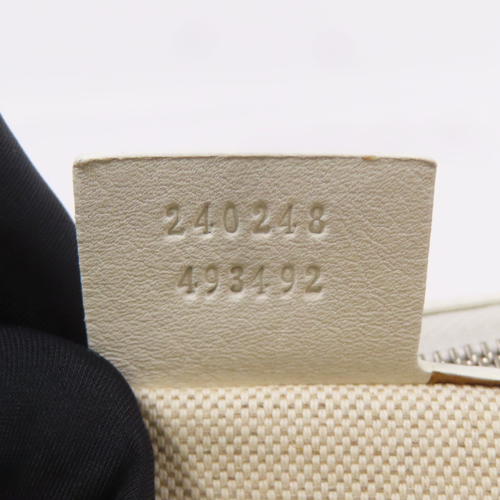 GUCCI 皮革Clutch Bag銀扣手拿包