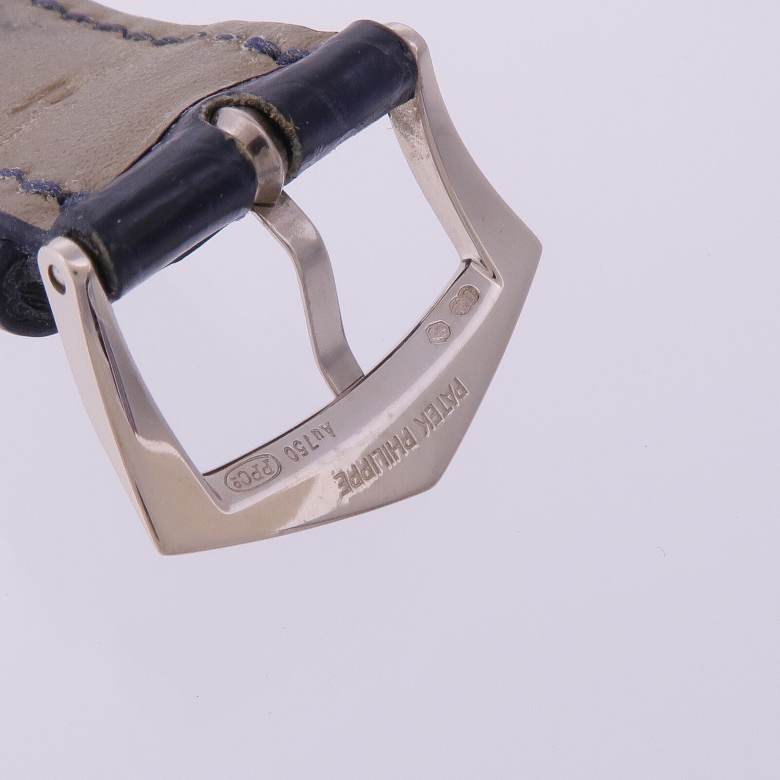 PATEK PHILIPPE Annual Calendar Regulator 5235G-001