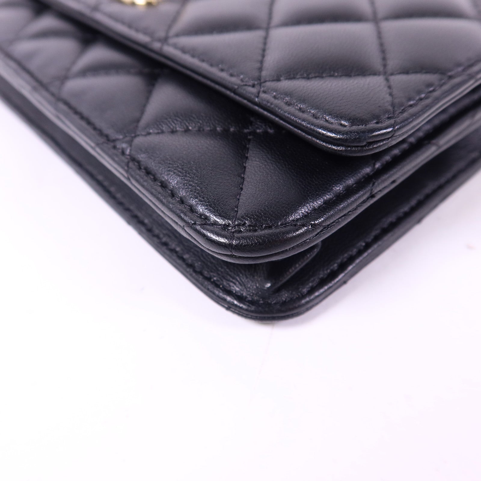 CHANEL 羊皮皮革WOC Wallet On Chain金扣鏈帶肩背袋