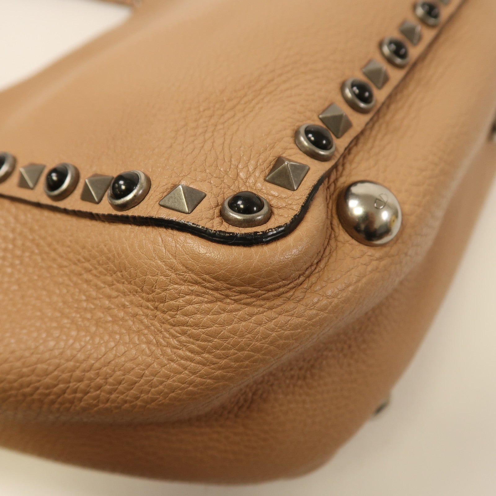 Valentino 牛皮皮革Shoulder Bag銀扣肩背袋米色