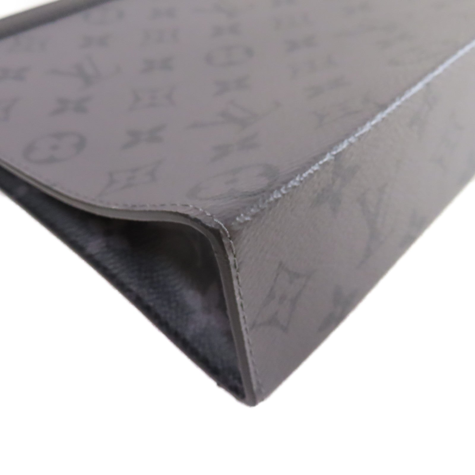 LOUIS VUITTON 【激減優惠】Monogram Eclipse Reverse Pochette Voyage MM Clutch銀扣手拿包碳灰色/黑色