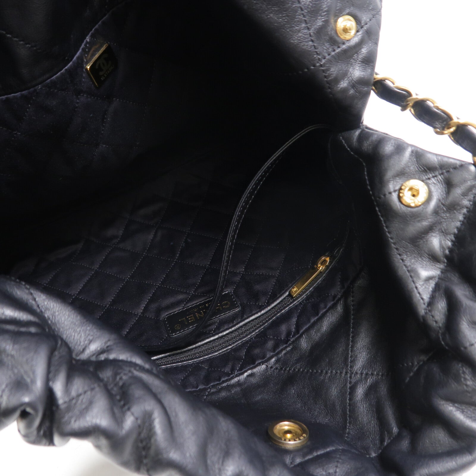 CHANEL 牛皮皮革Chanel 22 Small手挽袋