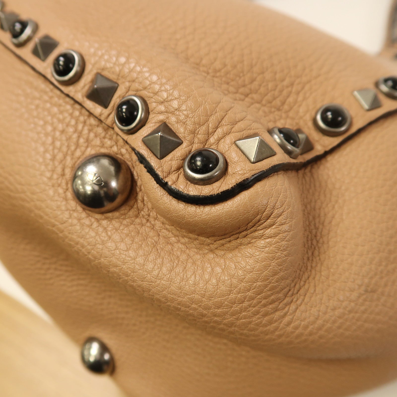 Valentino 牛皮皮革Shoulder Bag銀扣肩背袋米色
