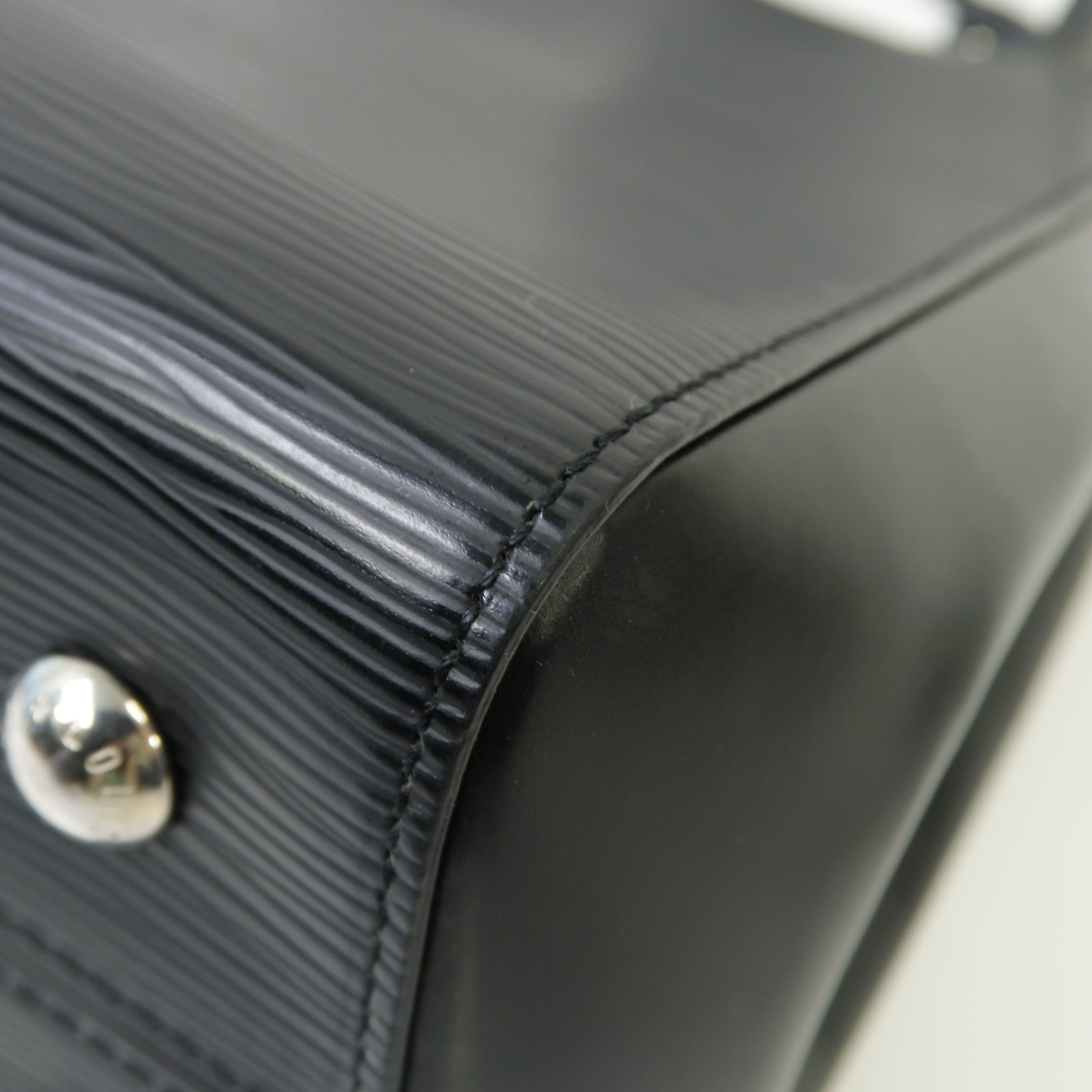 LOUIS VUITTON Epi Cluny MM銀扣手挽肩背兩用袋黑色