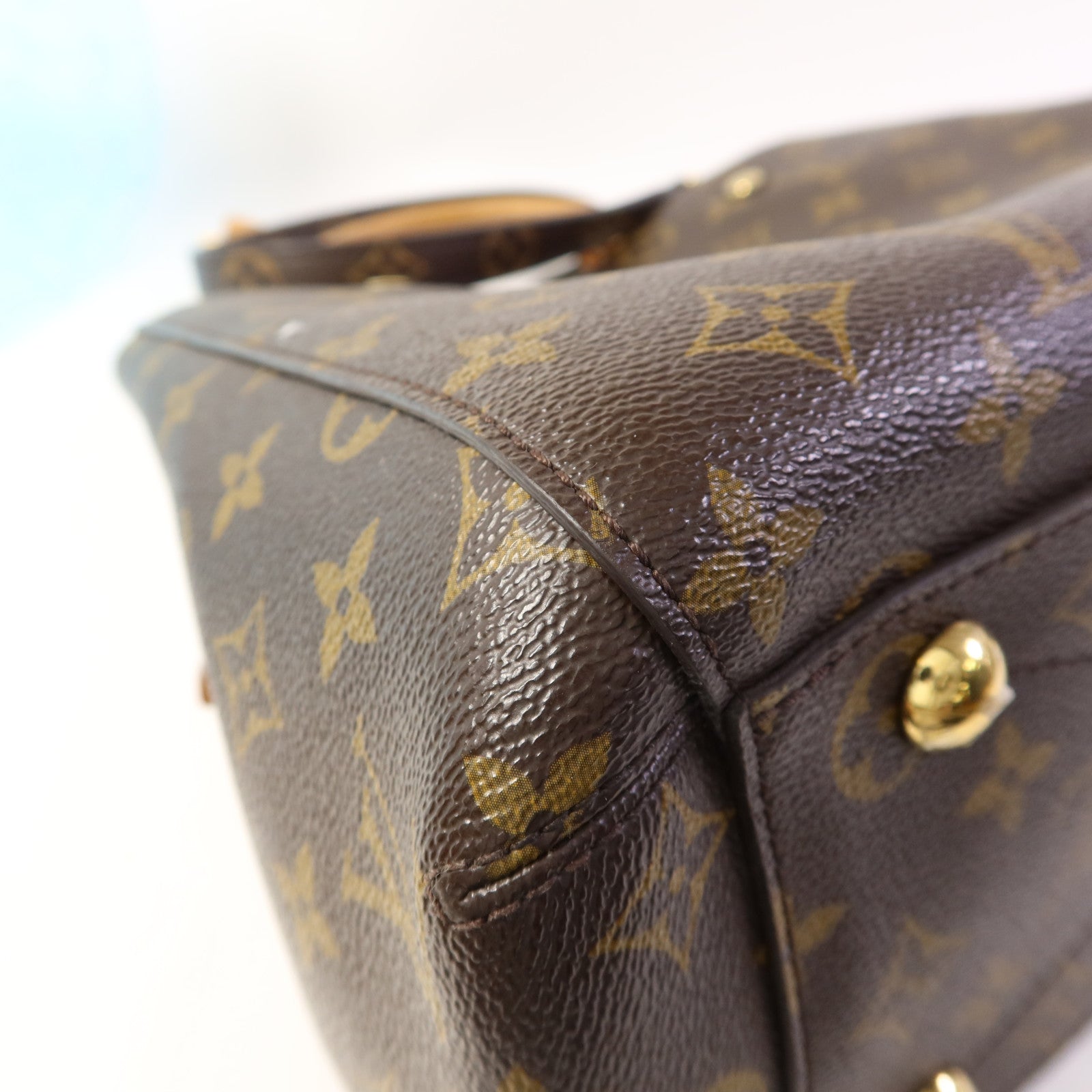LOUIS VUITTON Monogram Montaigne MM金扣手挽肩背兩用袋