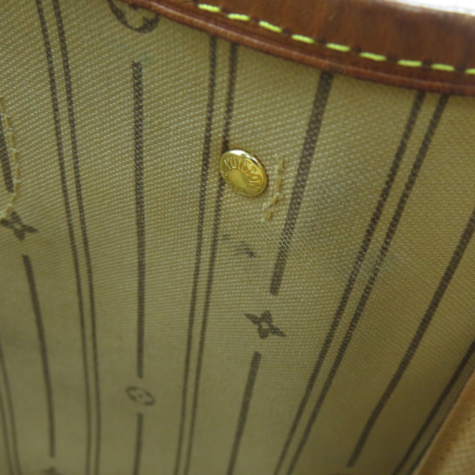 LOUIS VUITTON Monogram Neverfull PM金扣手挽袋啡色