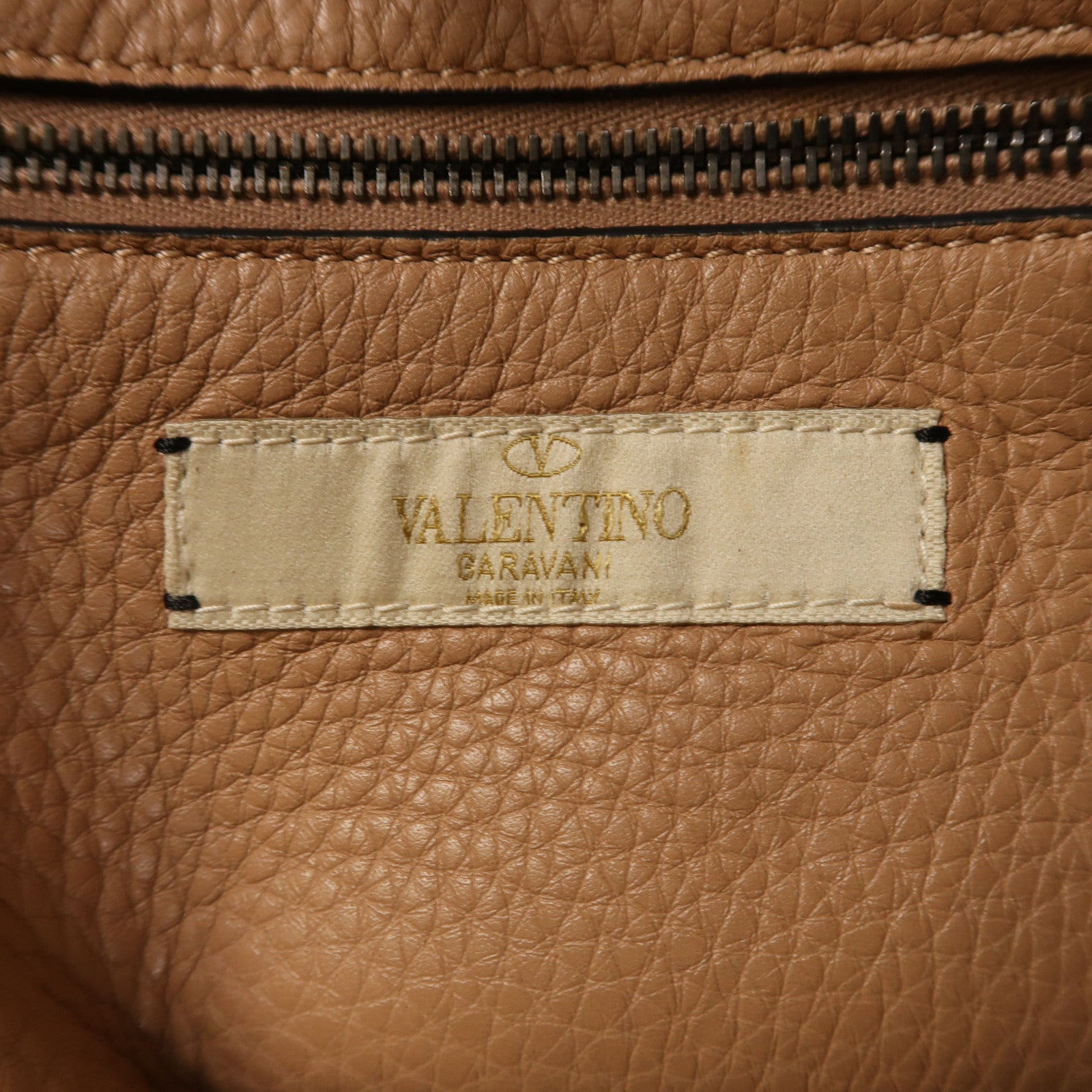 Valentino 牛皮皮革Shoulder Bag銀扣肩背袋米色