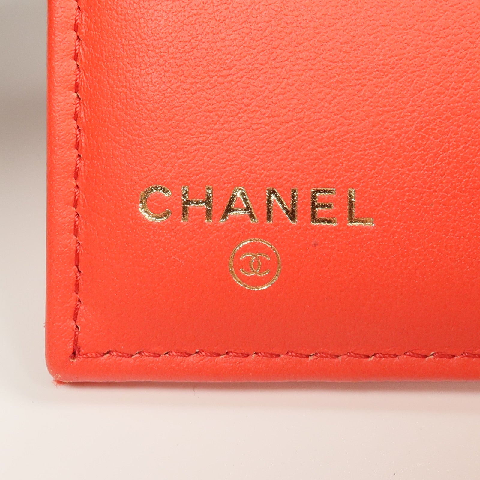 CHANEL 牛皮皮革Wallet金扣錢包