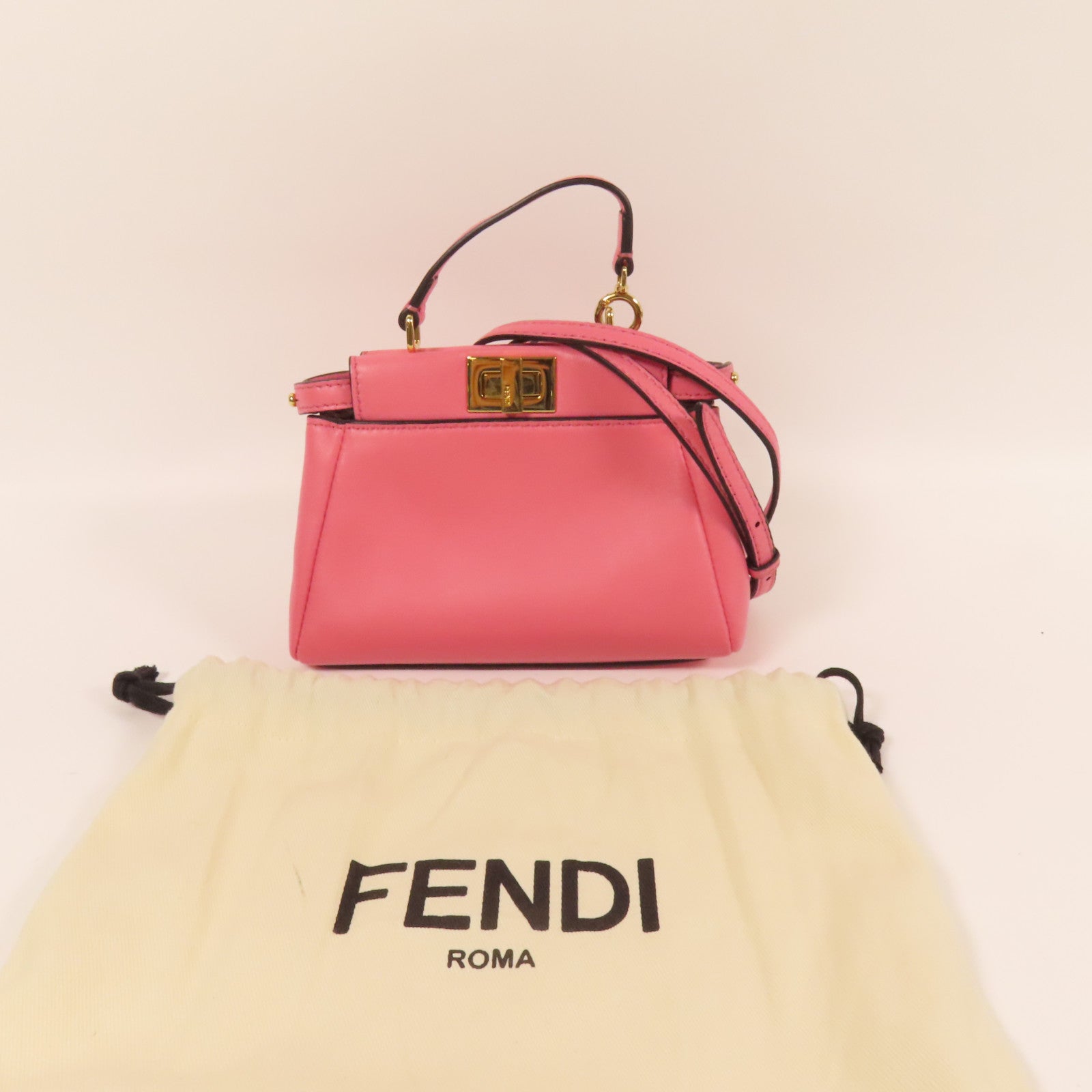 FENDI 牛皮皮革Micro Peekaboo金扣肩背袋