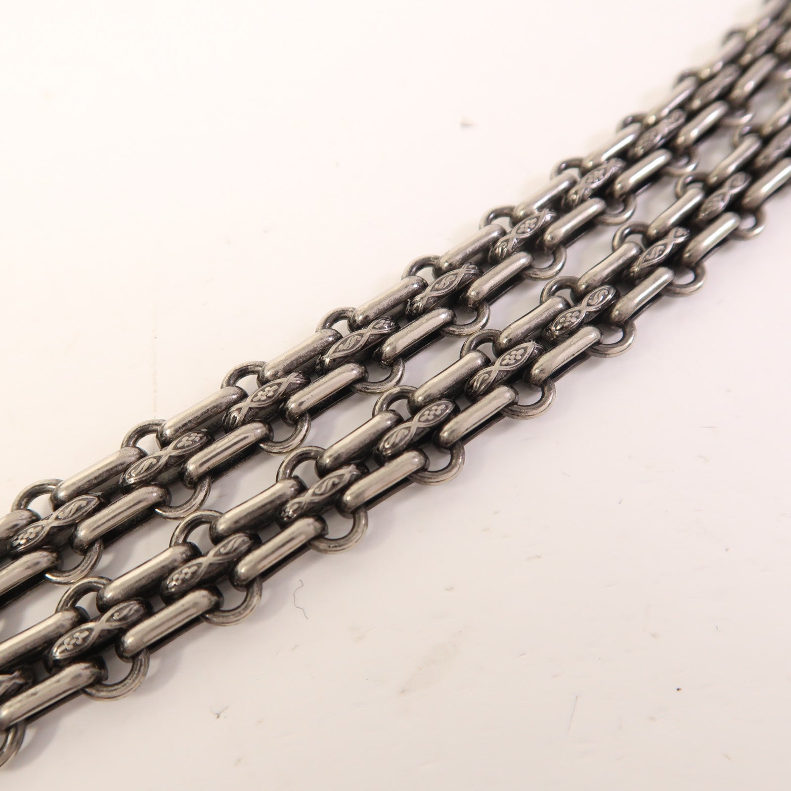 CHANEL 牛皮皮革2.55銀扣鏈帶肩背袋