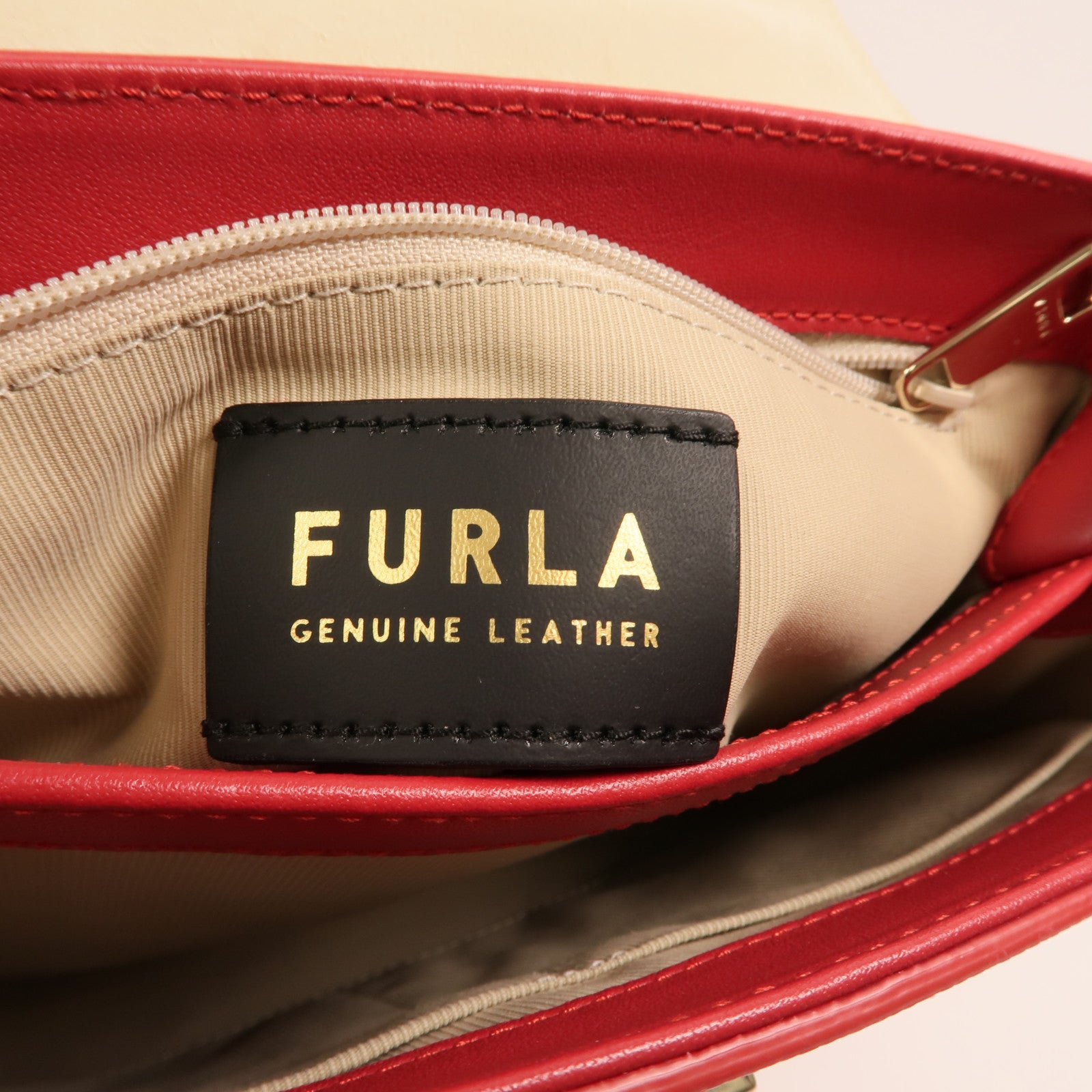 Furla 牛皮皮革2 Way Shoulder手挽肩背兩用袋