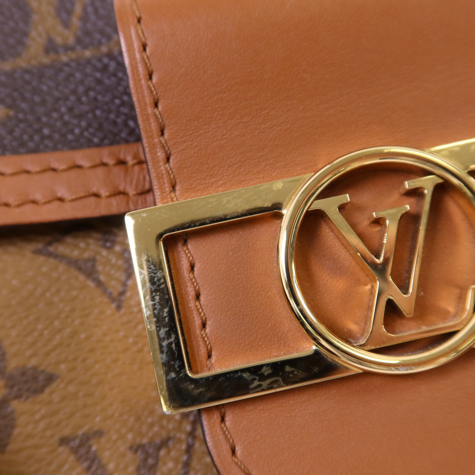LOUIS VUITTON Monogram Reverse Mini Dauphine金扣肩背袋