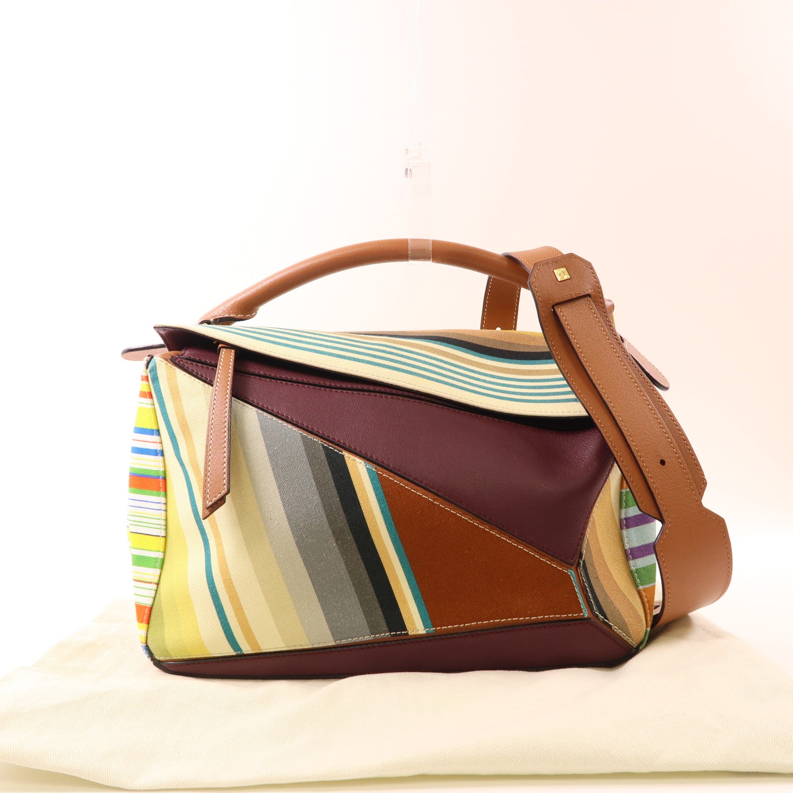 LOEWE 帆布/皮革Puzzle金扣手挽肩背兩用袋