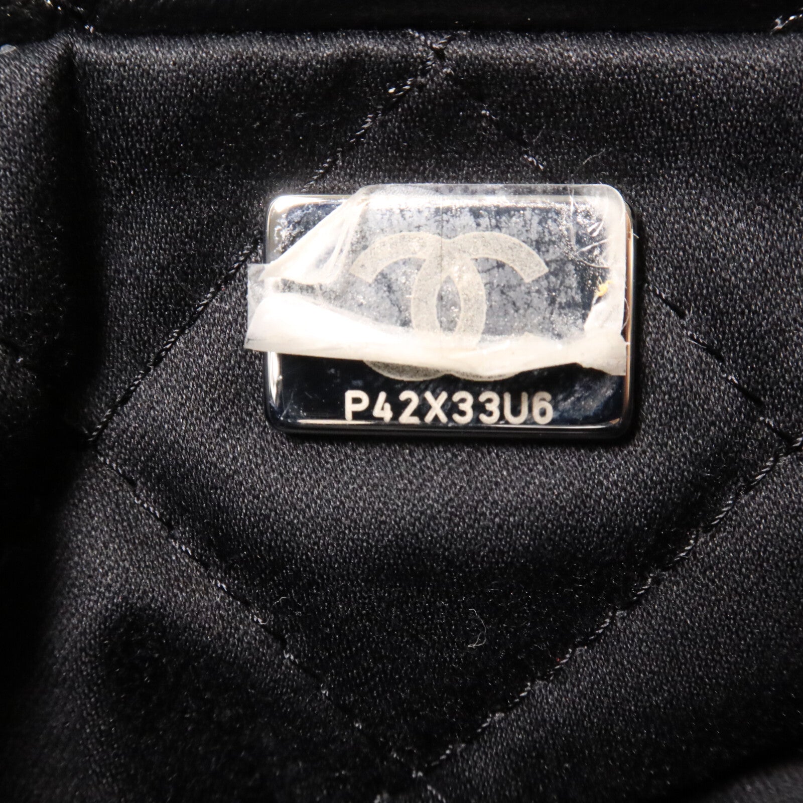 CHANEL 牛皮皮革Chanel 22 Small鏈帶肩背袋