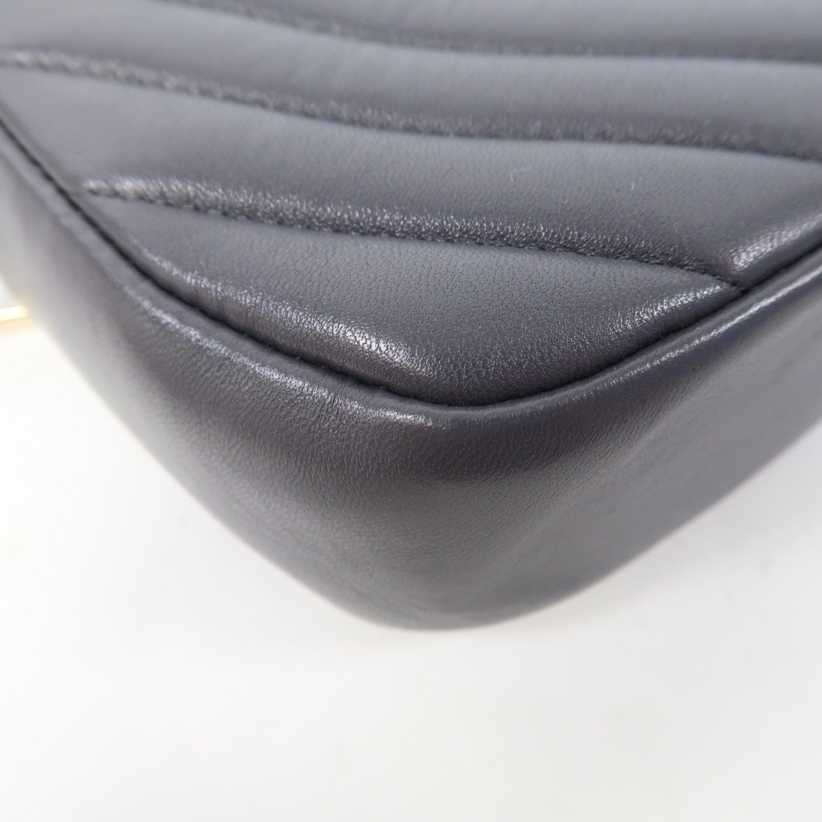 CHANEL 斜紋羊皮皮革Chervon Camera Bag金扣鏈帶肩背袋灰色