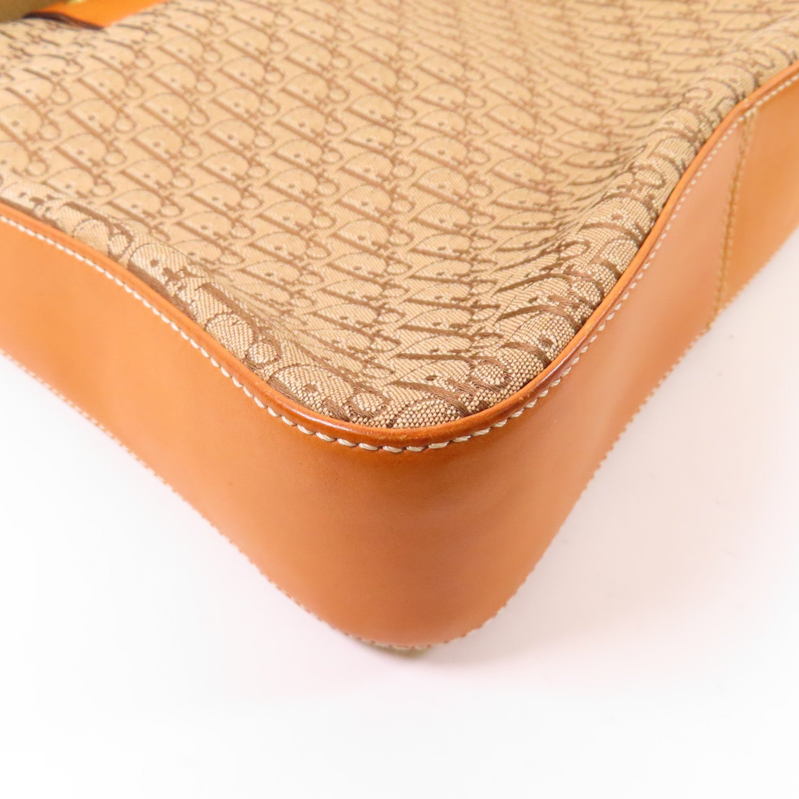 Dior 帆布Shoulder Bag金扣肩背袋啡色