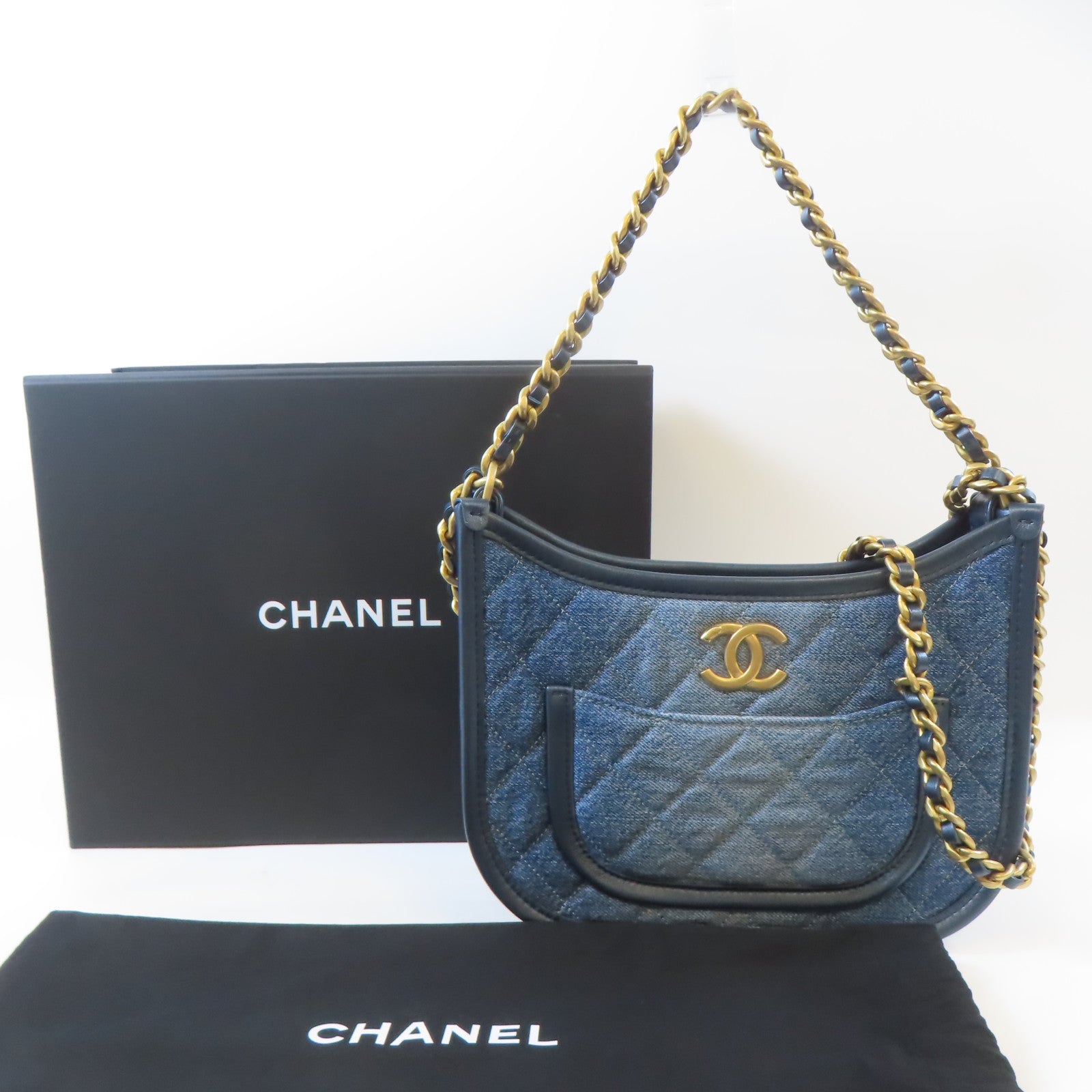 CHANEL 牛仔布料Hobo Bag金扣手挽肩背兩用袋藍色