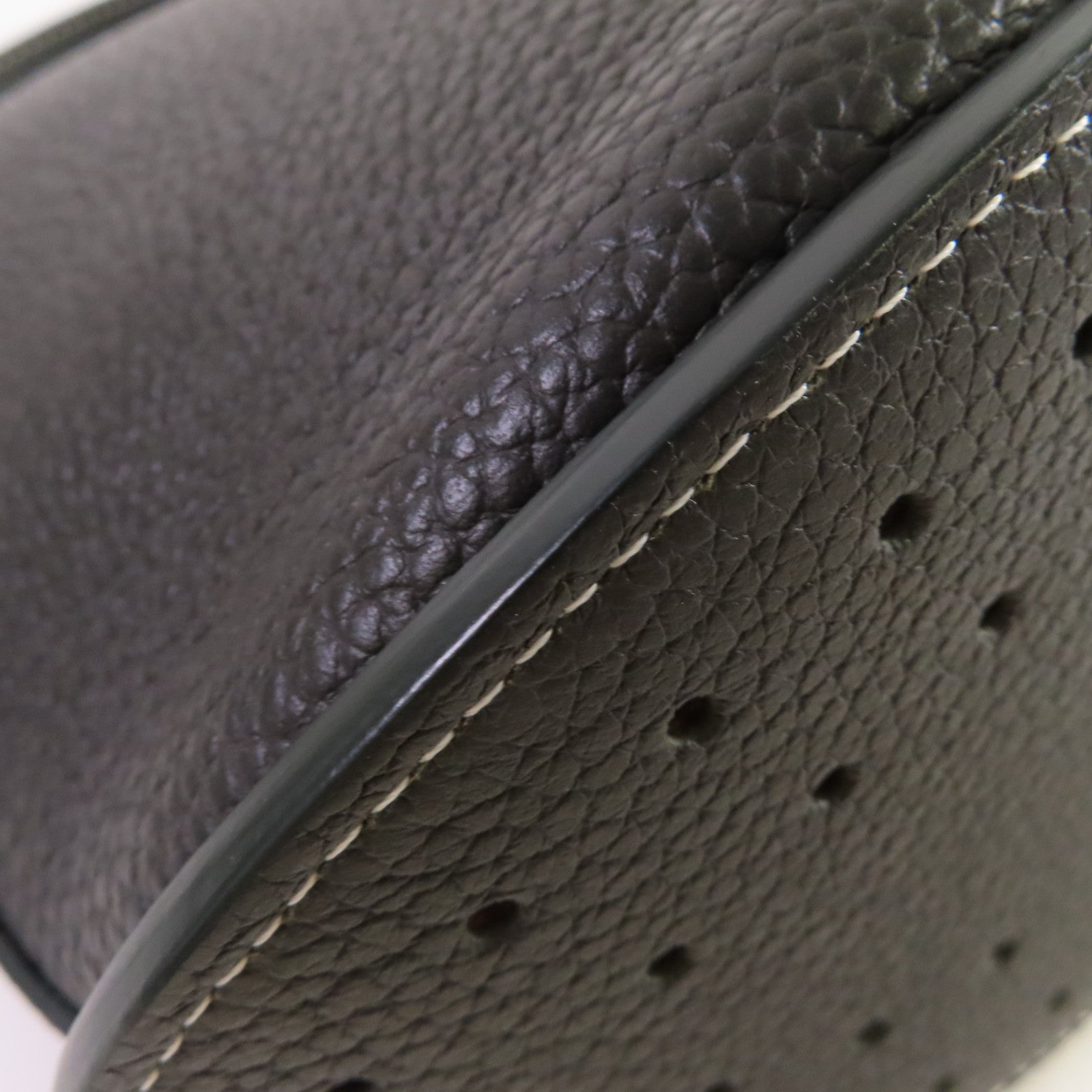 Delvaux 牛皮皮革Handbag銀扣手挽袋黑色