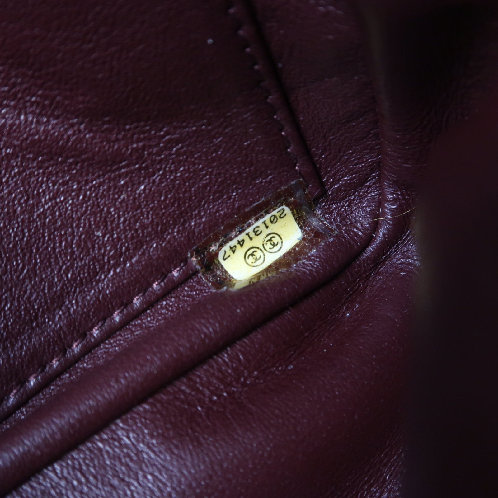 CHANEL 斜紋羊皮皮革Chervon Camera Bag金扣鏈帶肩背袋灰色