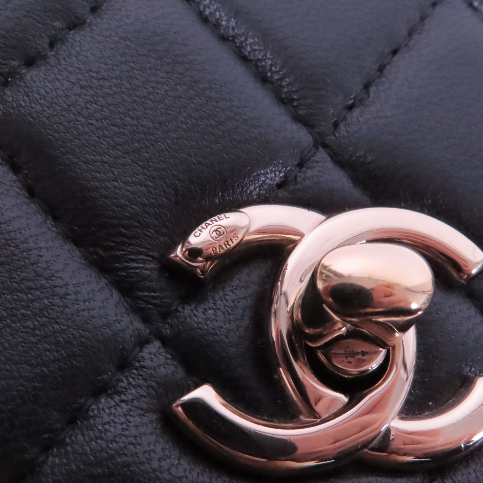CHANEL 菱格牛皮皮革Chain Shoulder銀扣鏈帶肩背袋黑色