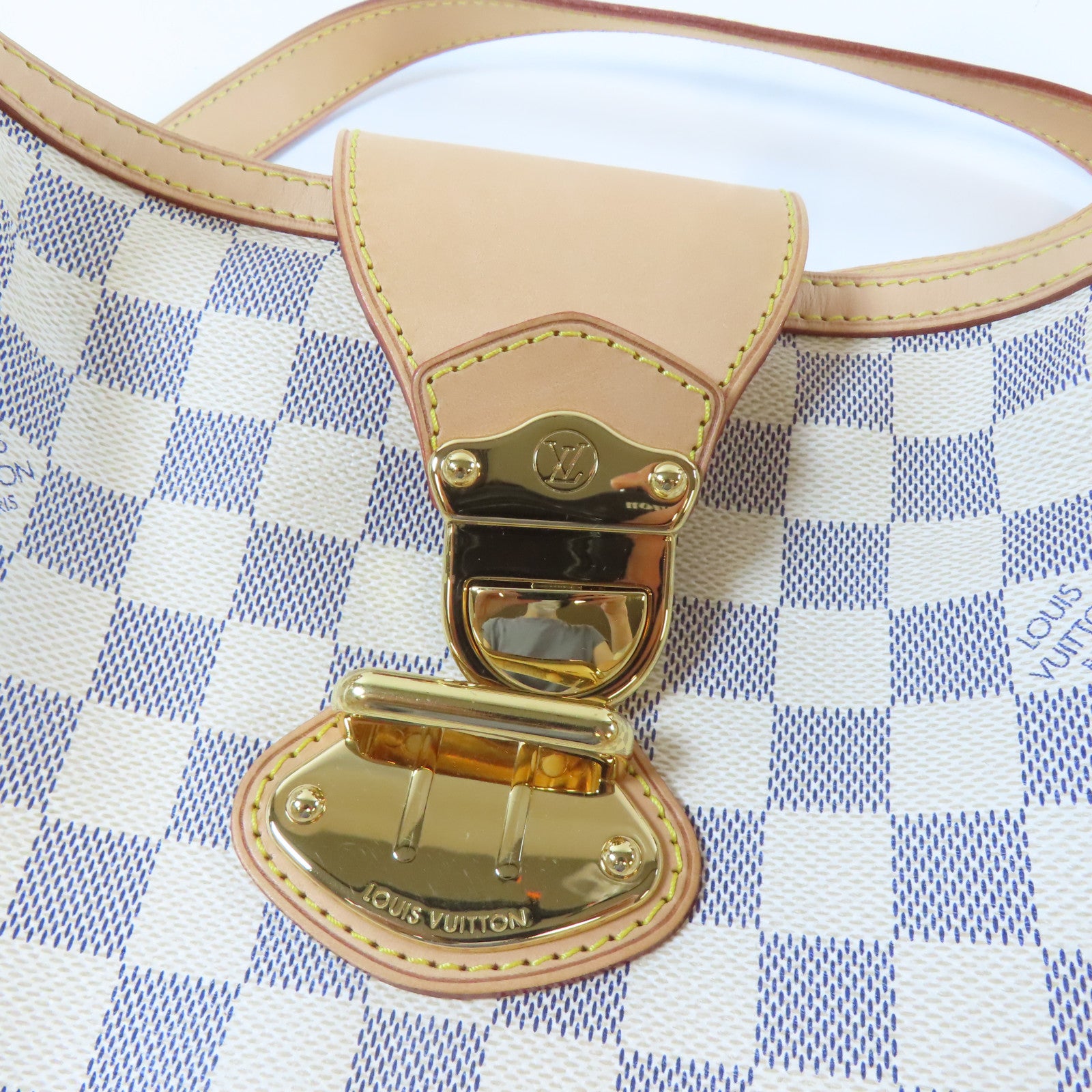 LOUIS VUITTON Damier Azur Stresa PM Shoulder Bag金扣肩背袋白色
