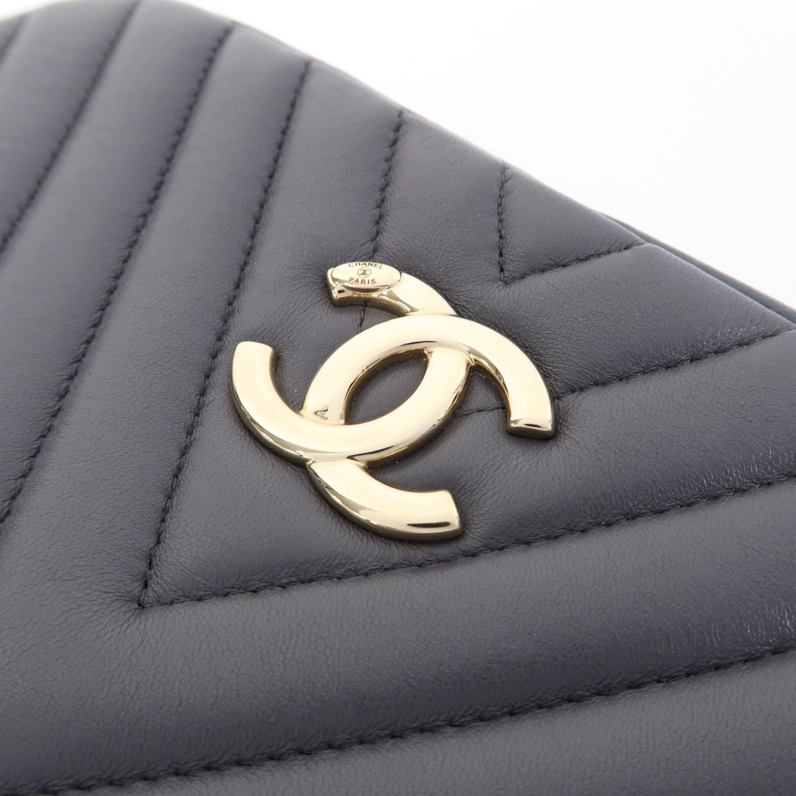 CHANEL 斜紋羊皮皮革Chervon Camera Bag金扣鏈帶肩背袋灰色