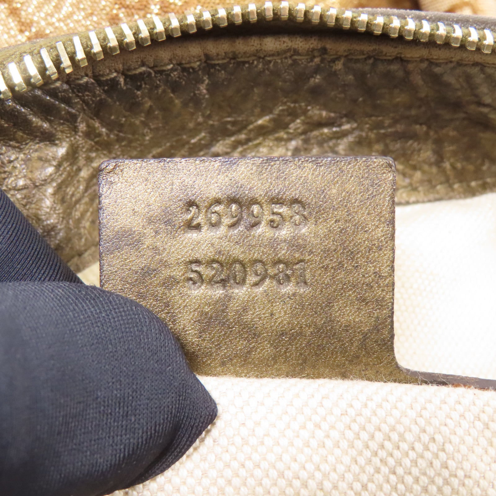 GUCCI GG Canvas Shoulder Bag金扣肩背袋