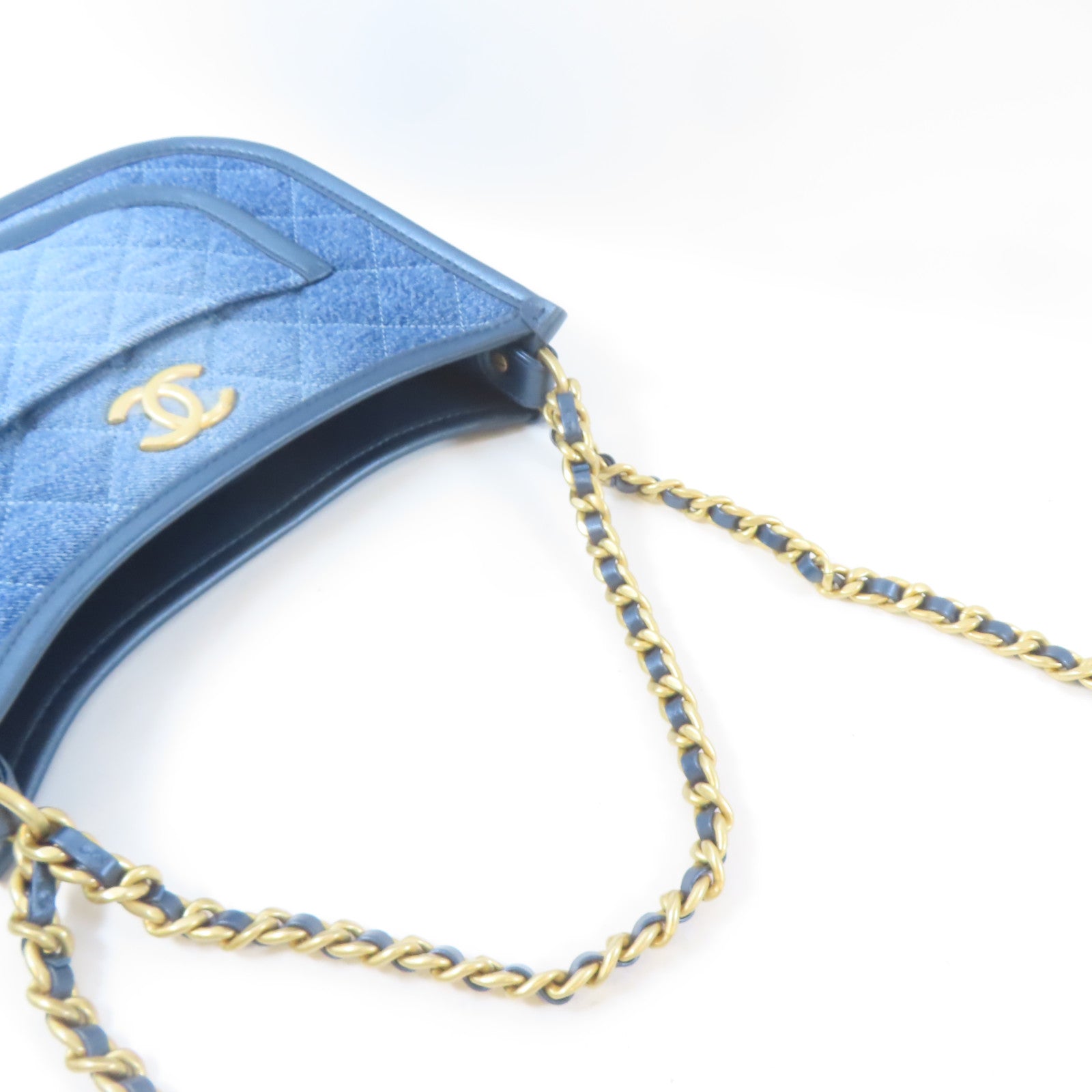CHANEL 牛仔布料Hobo Bag金扣手挽肩背兩用袋藍色
