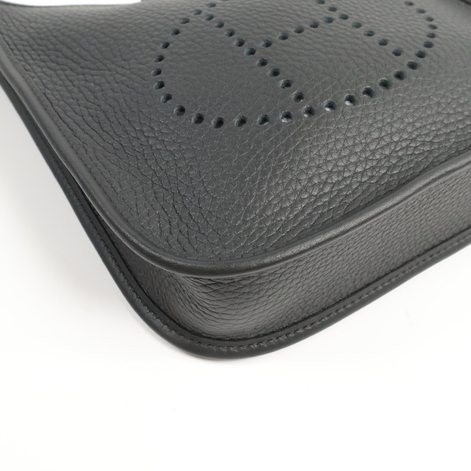 HERMES Clemence皮革Evelyne TPM肩背袋Noir