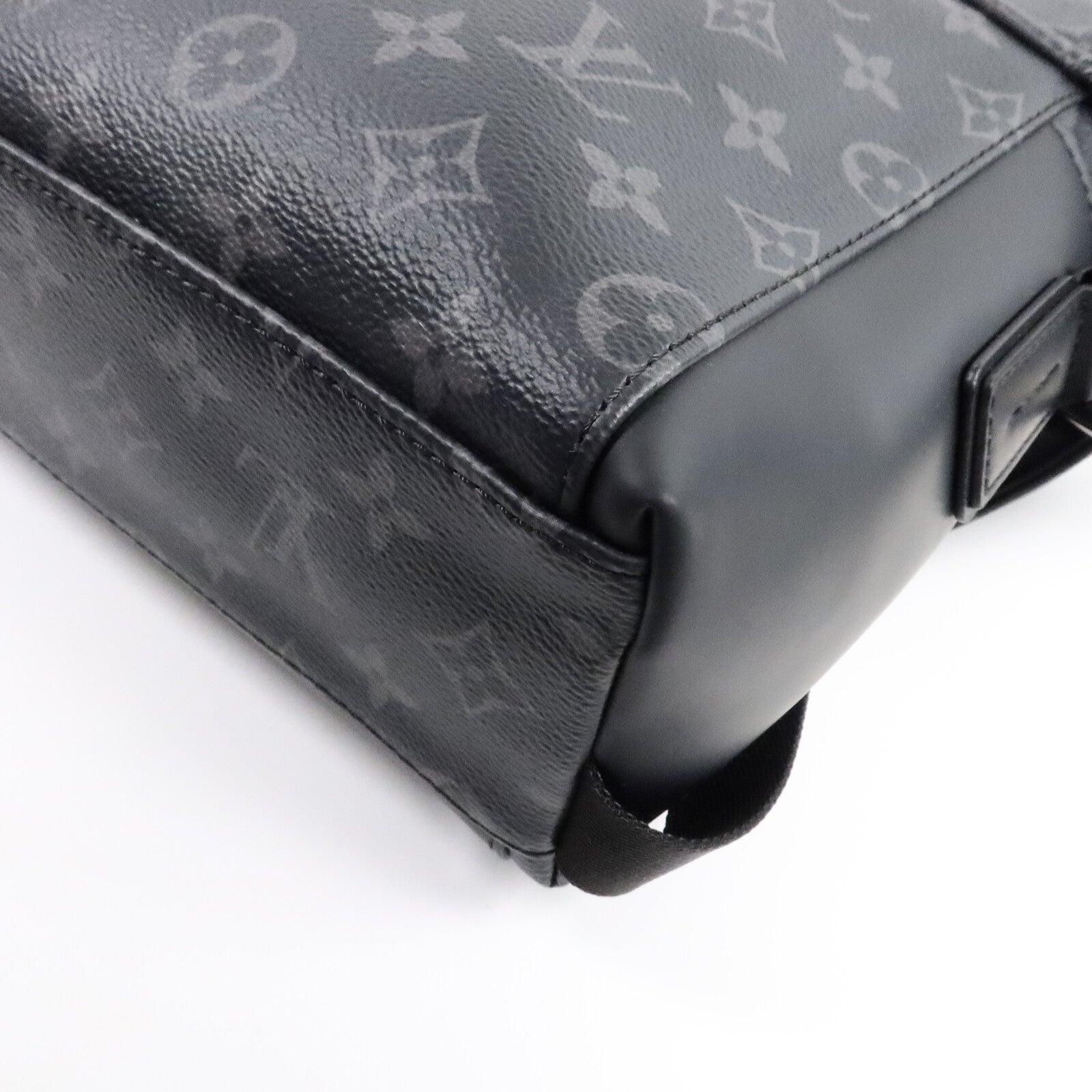 LOUIS VUITTON Monogram Eclipse Messenger PM Voyager銀扣肩背袋