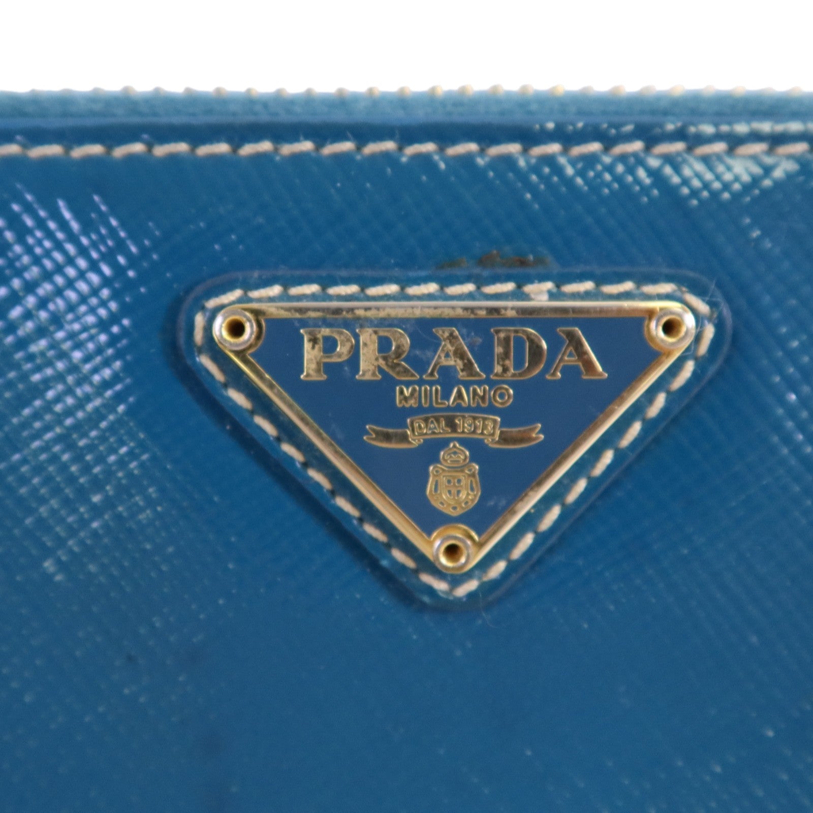 PRADA 漆皮皮革Round Long Wallet金扣拉鏈長錢包