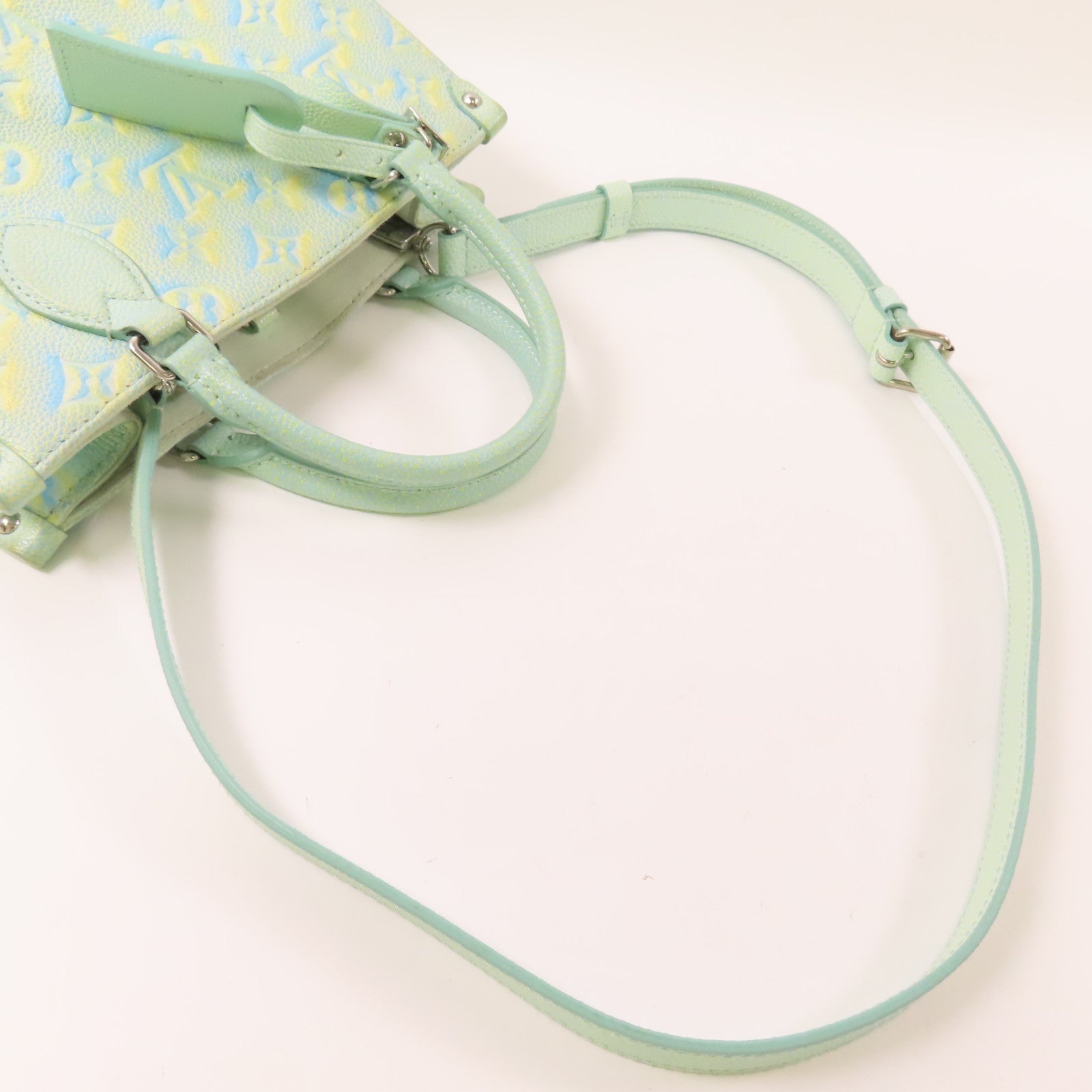 LOUIS VUITTON 【激減優惠】Monogram Empreinte OnTheGo銀扣手挽肩背兩用袋